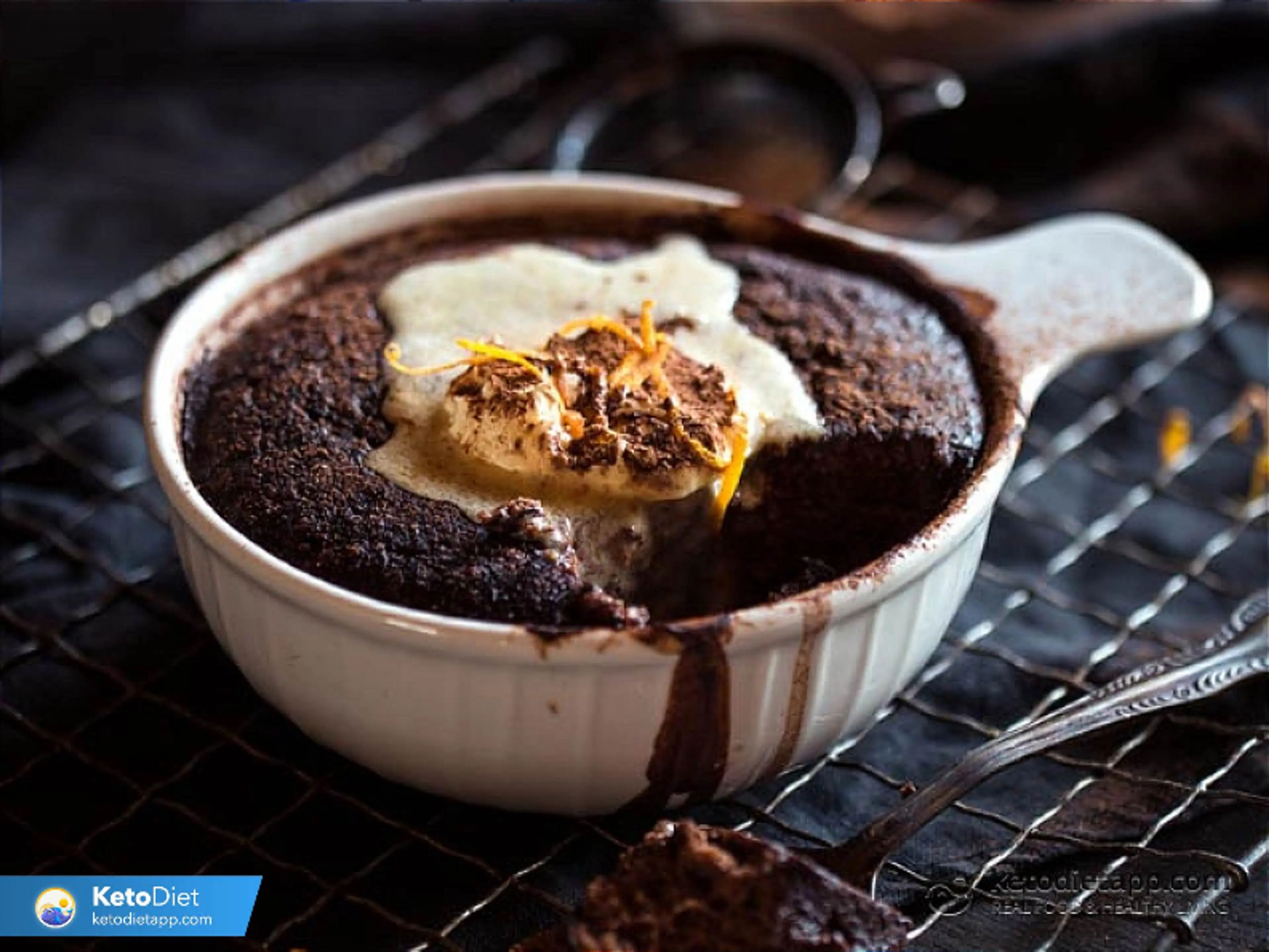 Keto Chocolate & Orange Self-Saucing Pudding