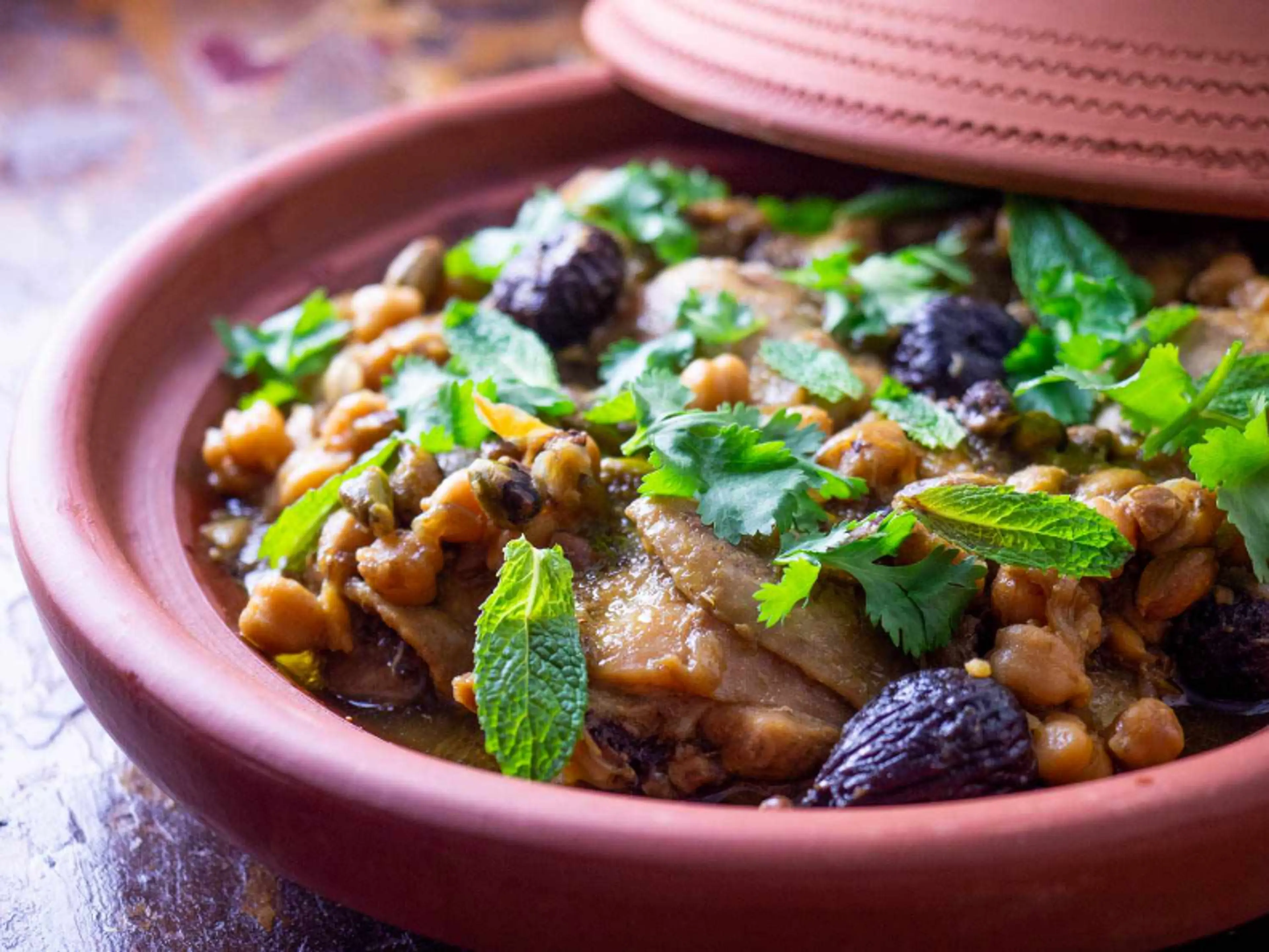 Chicken Tagine With Pistachios, Dried Figs, and Chickpeas Re