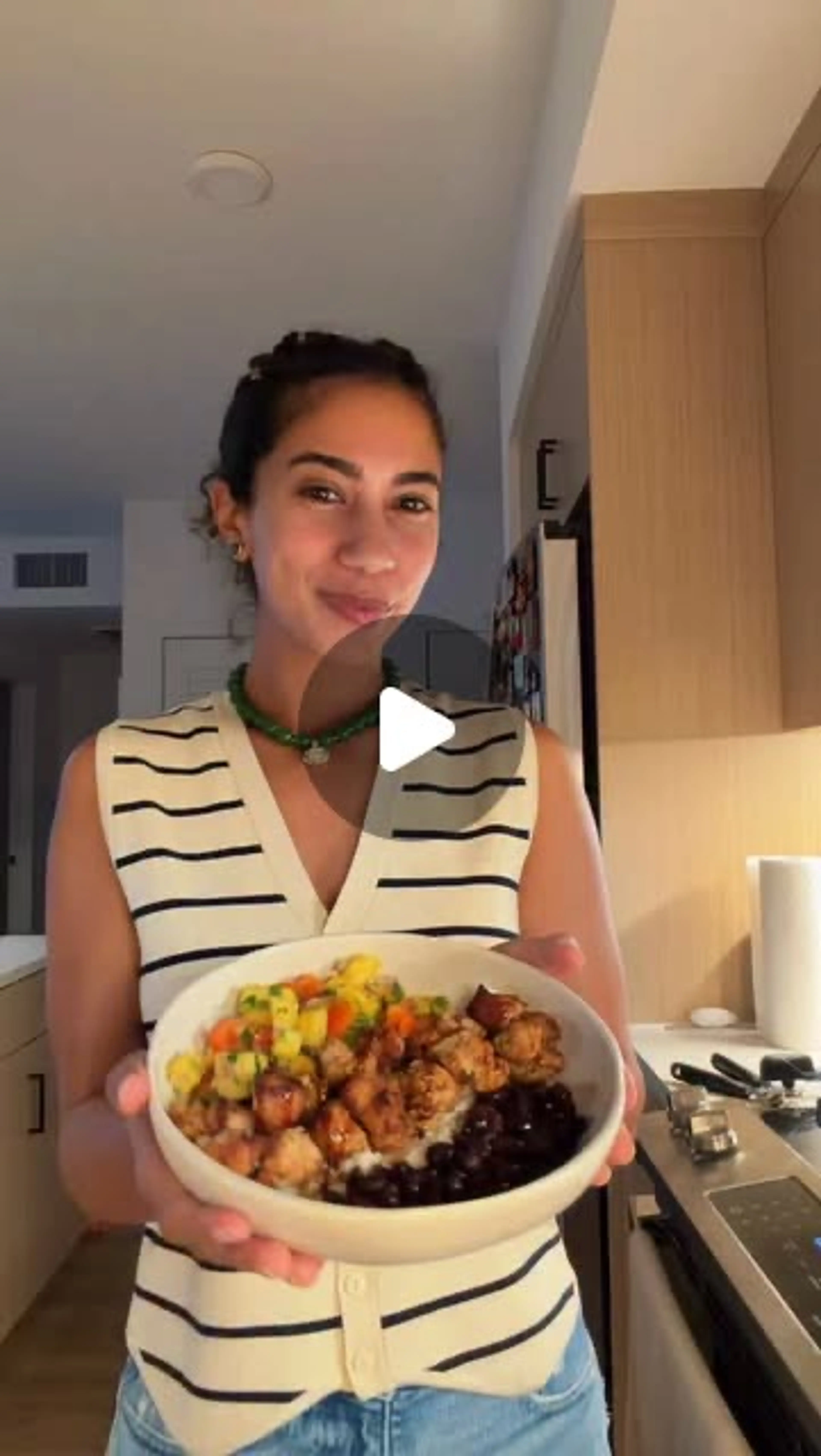 Day 7/30 Healthy Bowls : Jerk Chicken with Pineapple Salsa