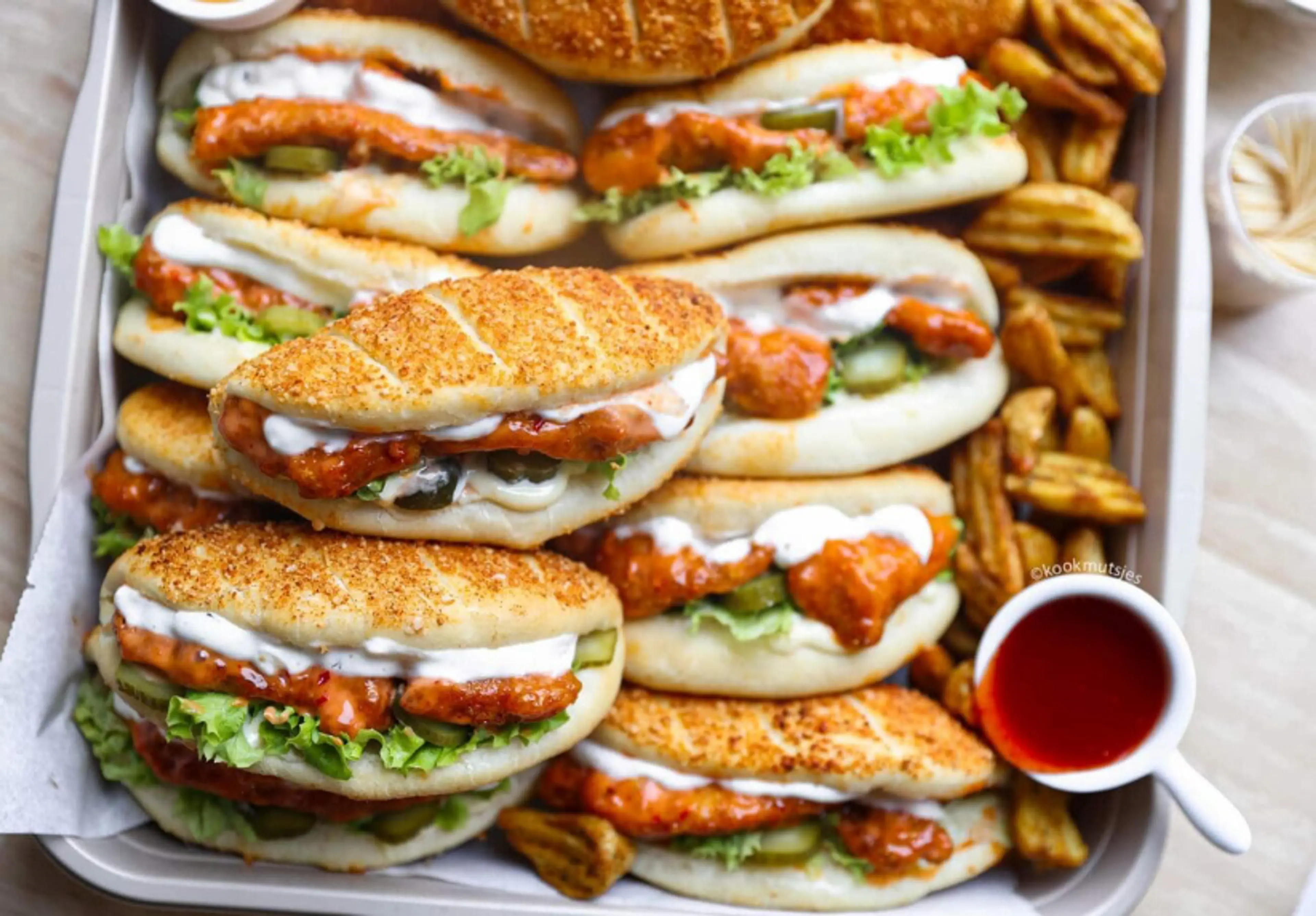 Cheesy Dynamite Chicken Buns