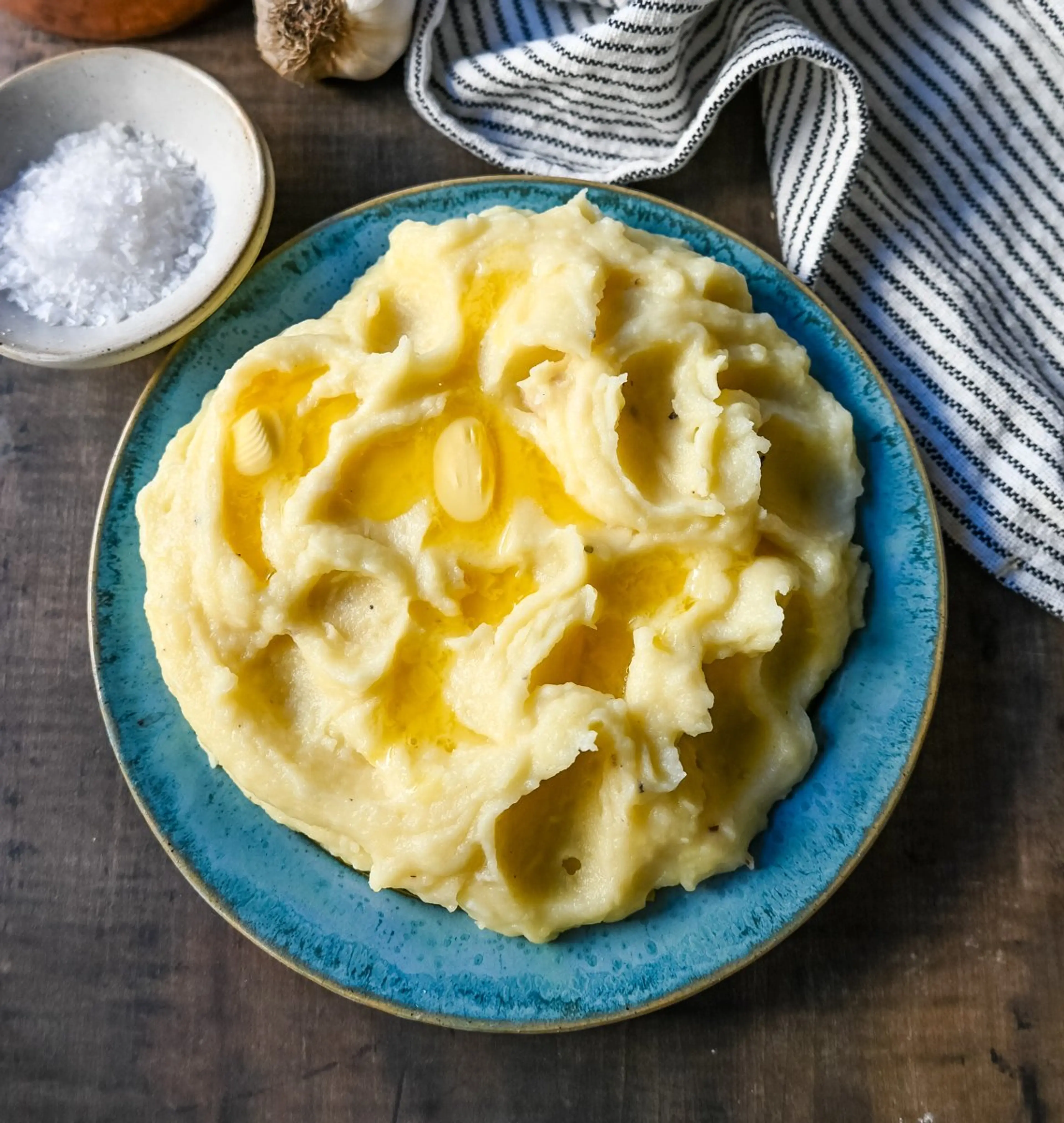 Parmesan Roasted Garlic Mashed Potatoes