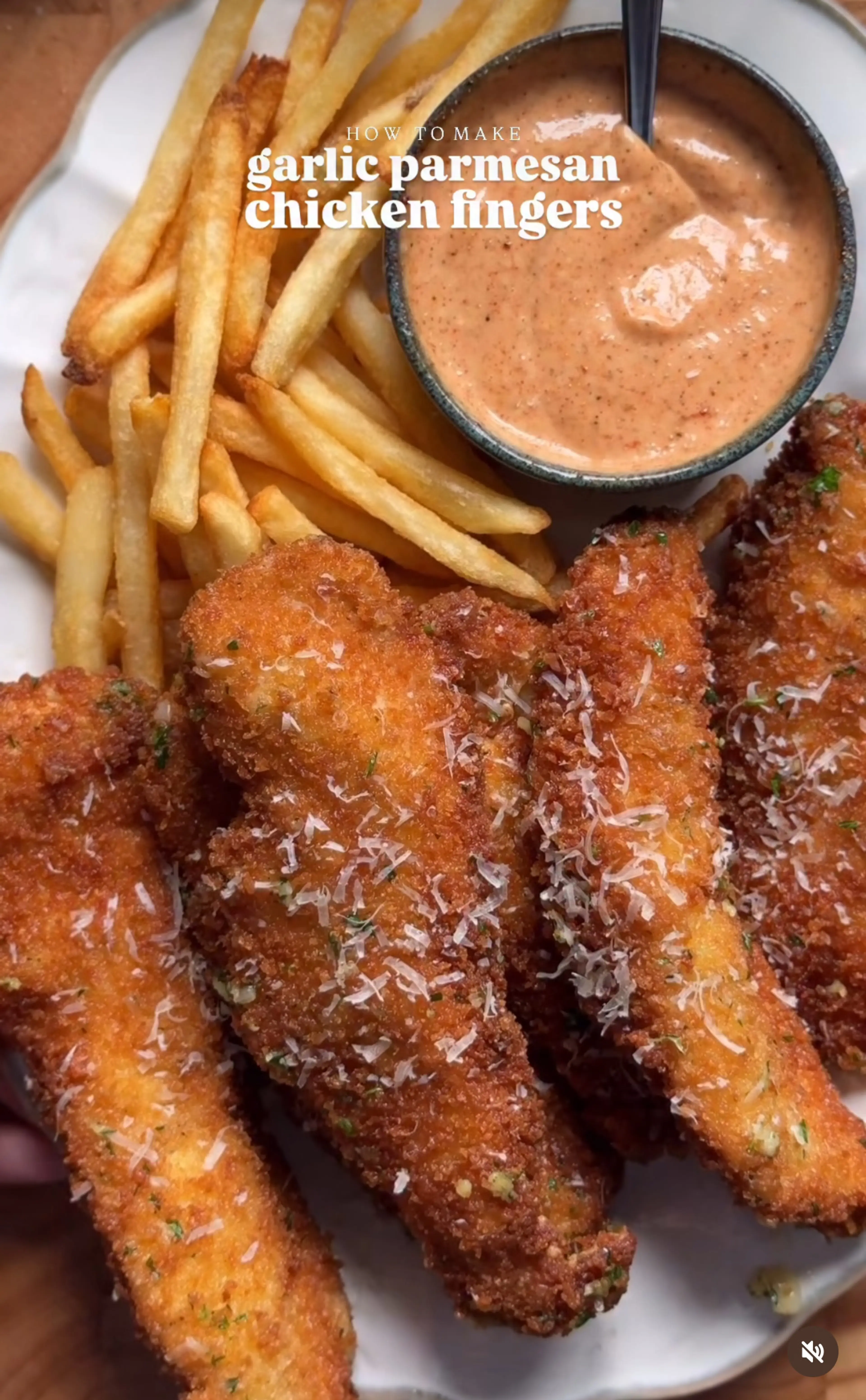 Crispy Garlic Parmesan Chicken Strips w Creamy Chili Sauce