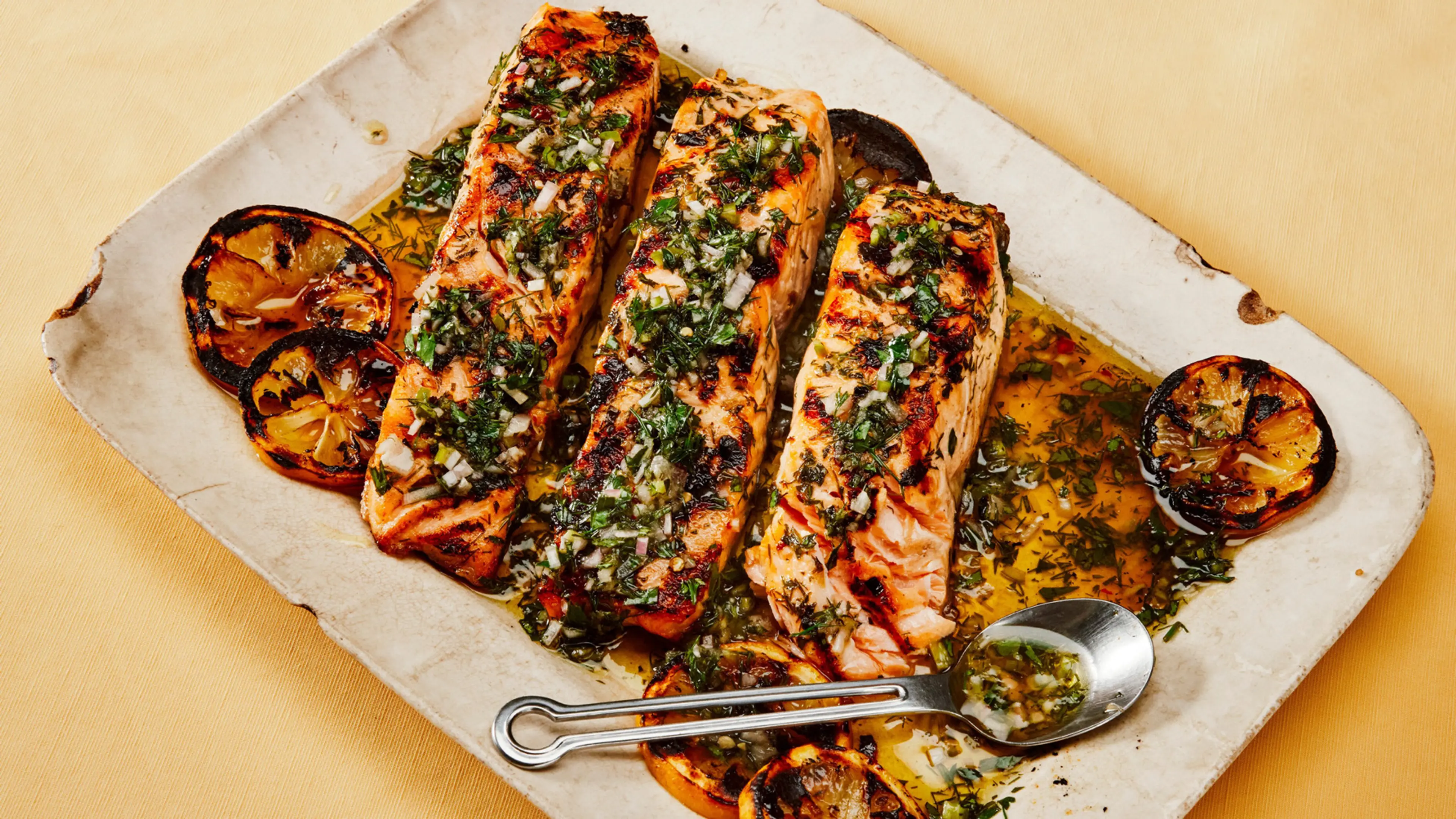 Grilled Salmon With Dill Chimichurri