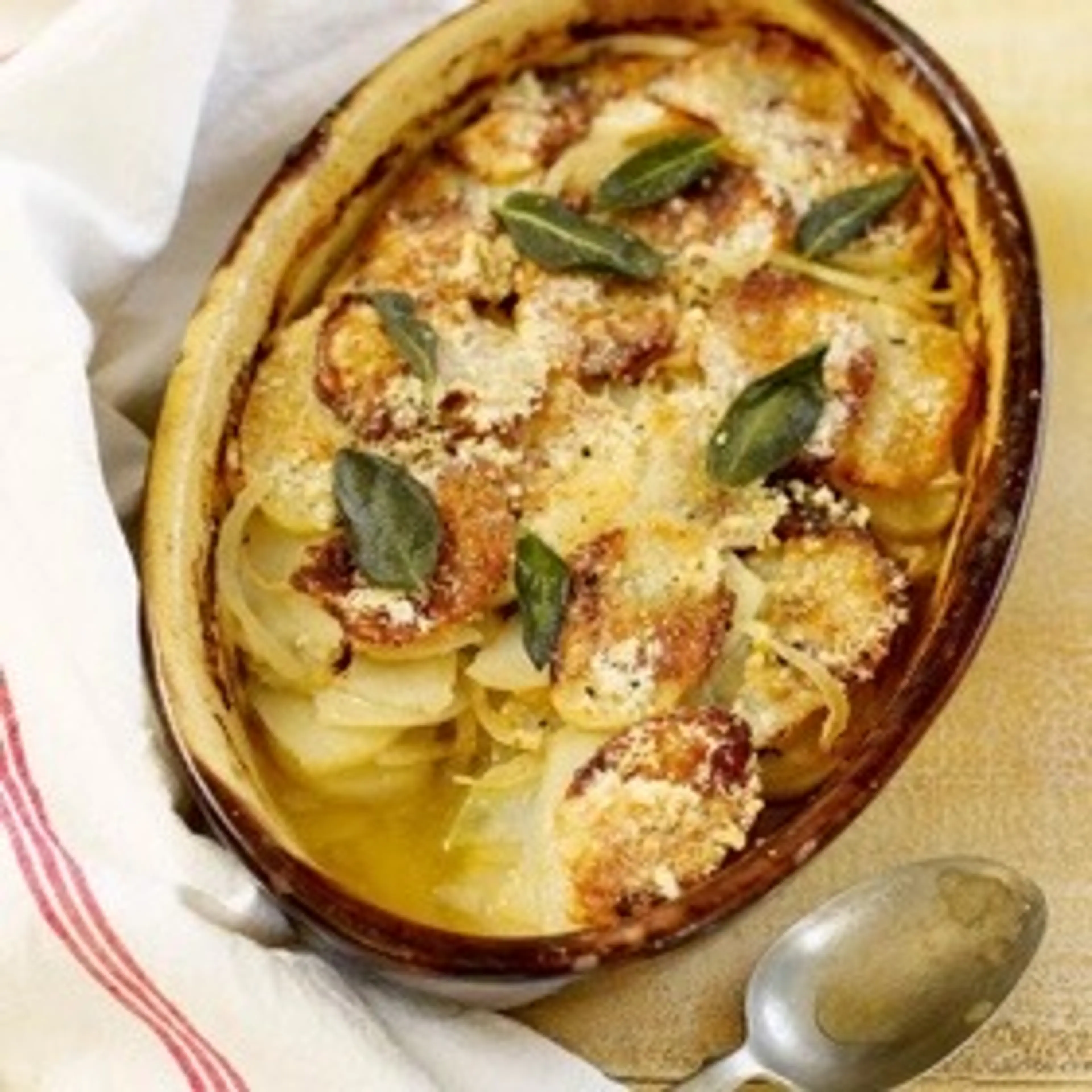 Boulangère potatoes