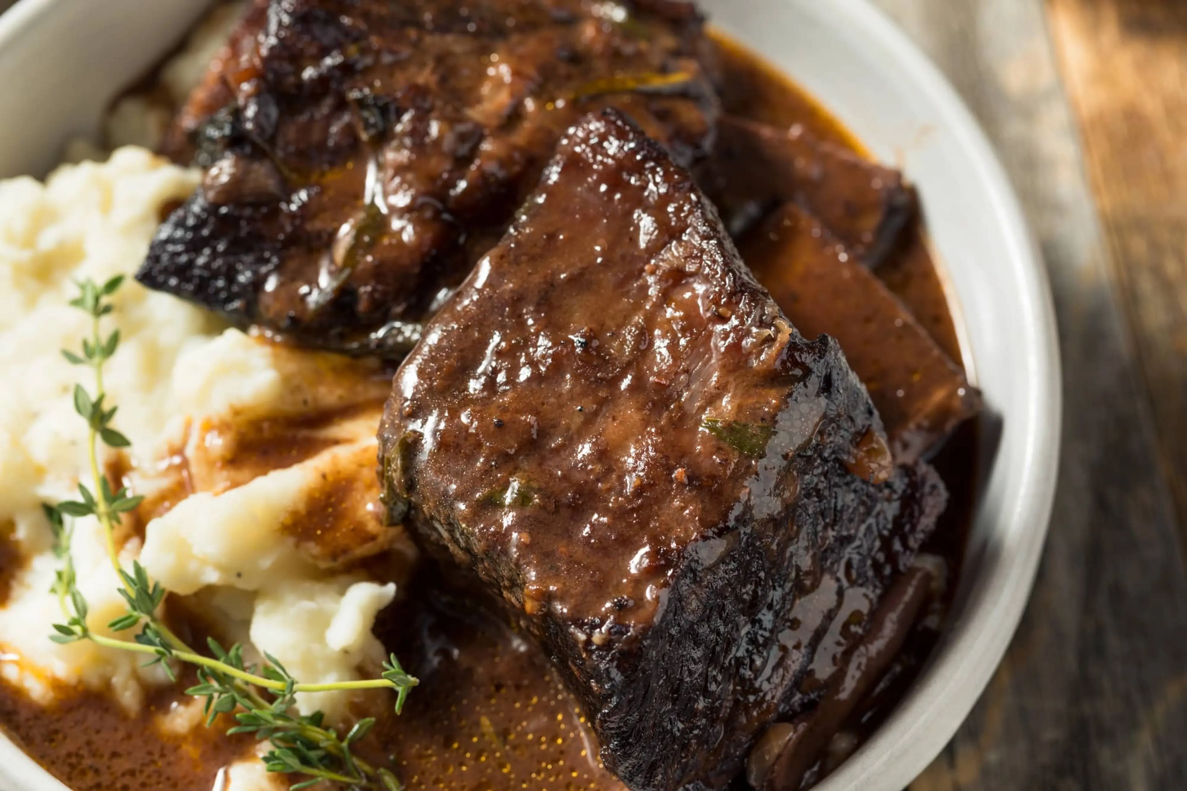 Fall Off the Bone Slow Cooker Short Ribs