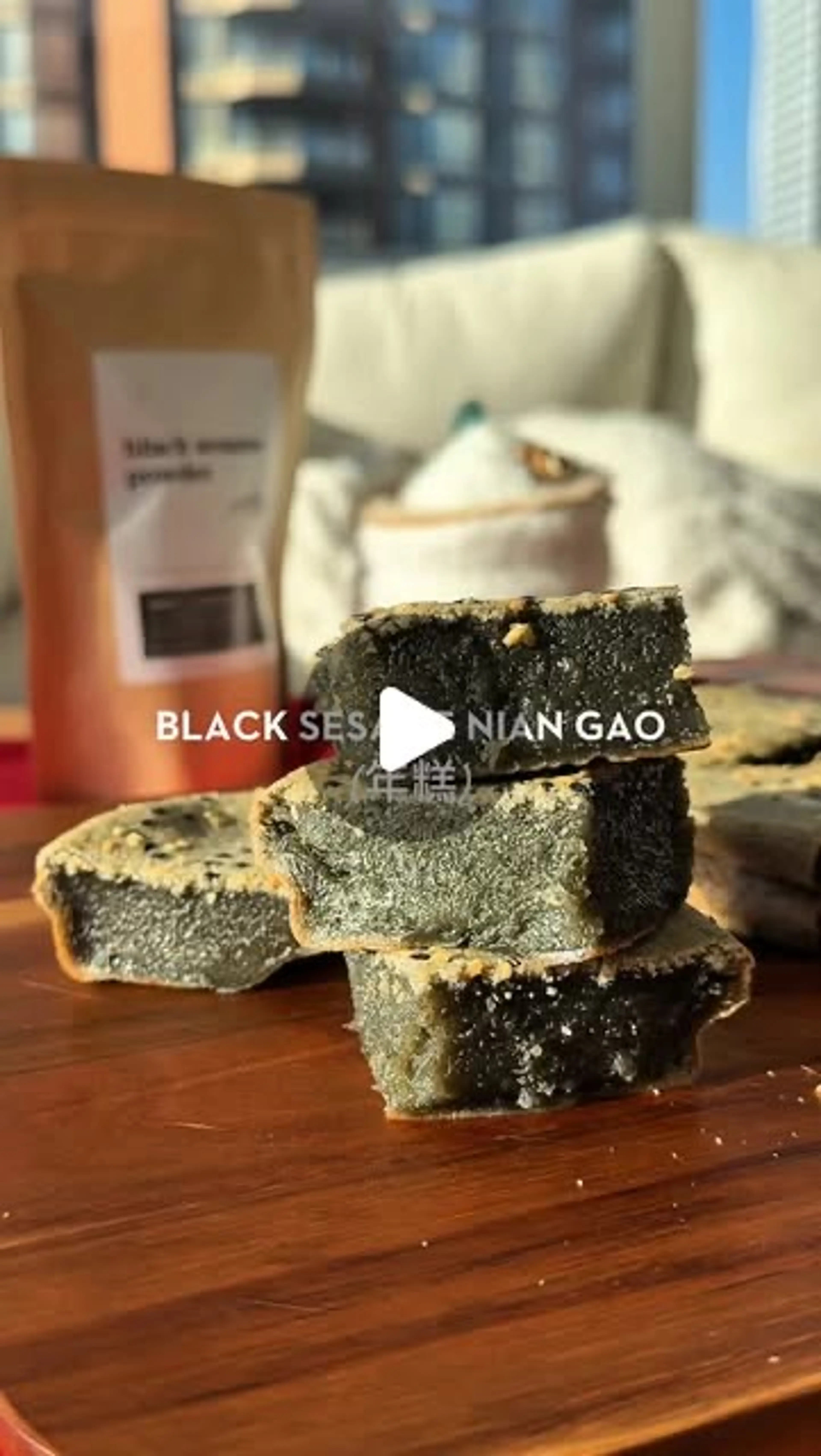 Black Sesame Mochi Brownies (年糕)