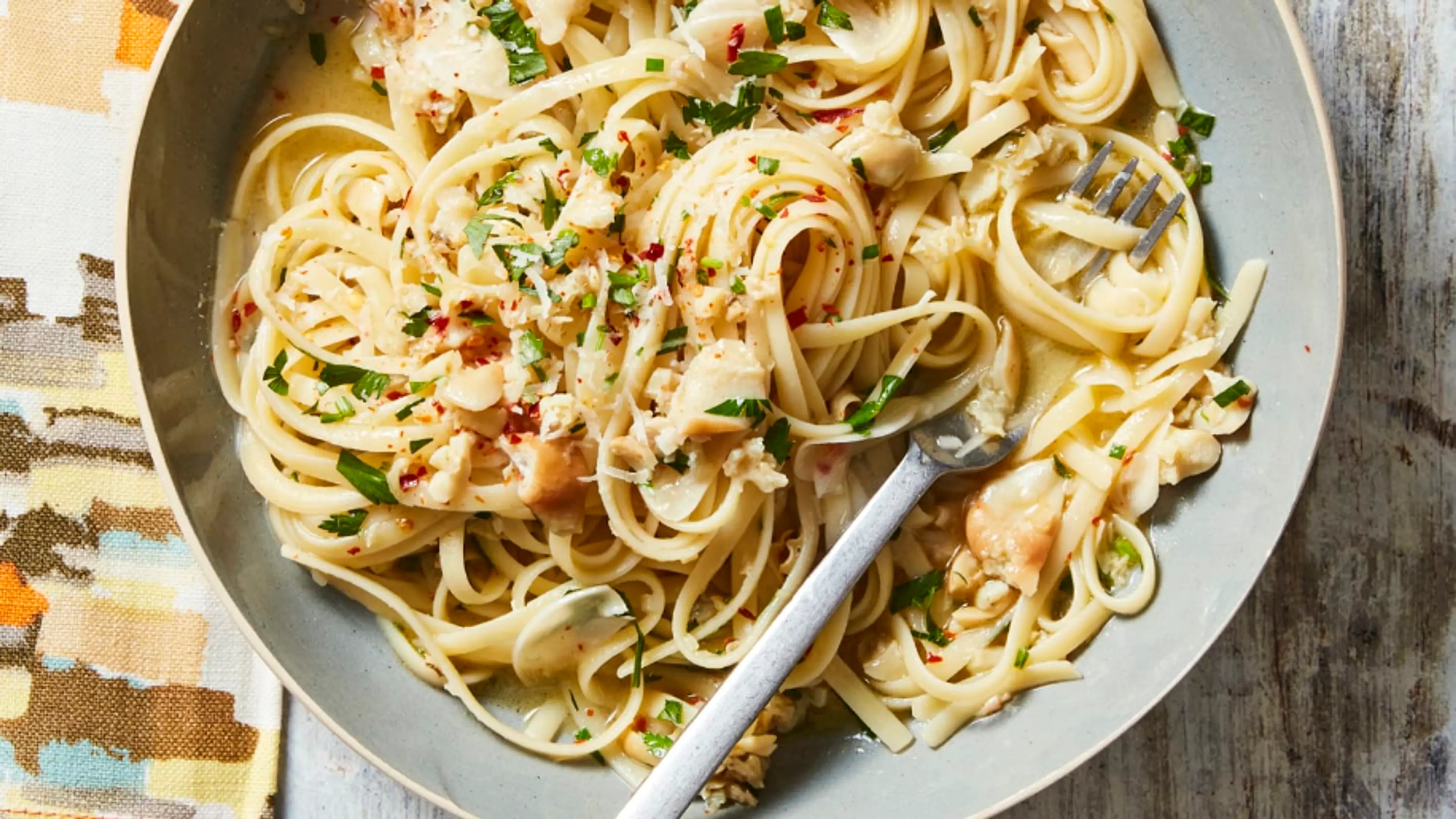 No-Shell Linguine & Clams