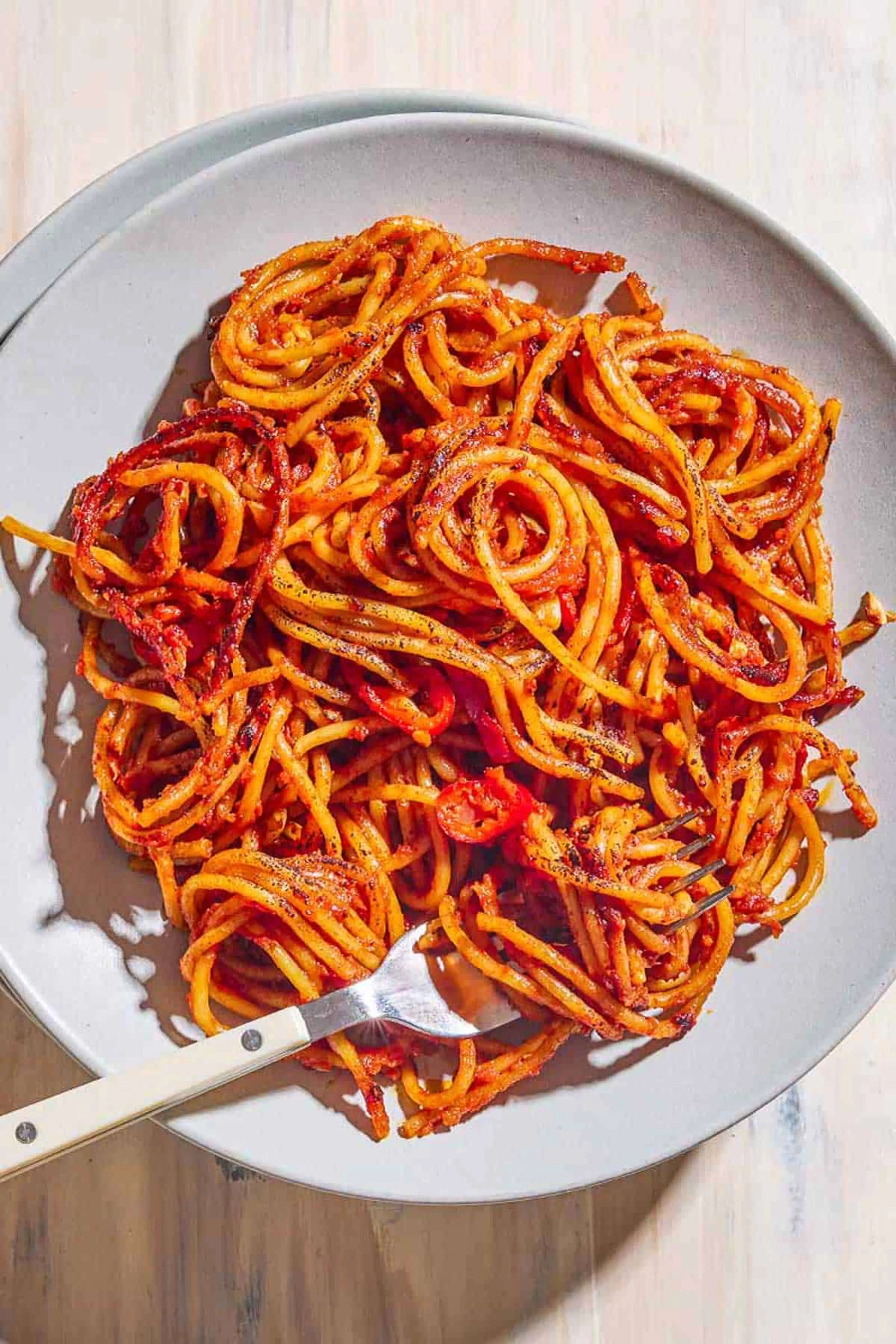 Spaghetti all'Assassina (Spicy Charred Pasta)
