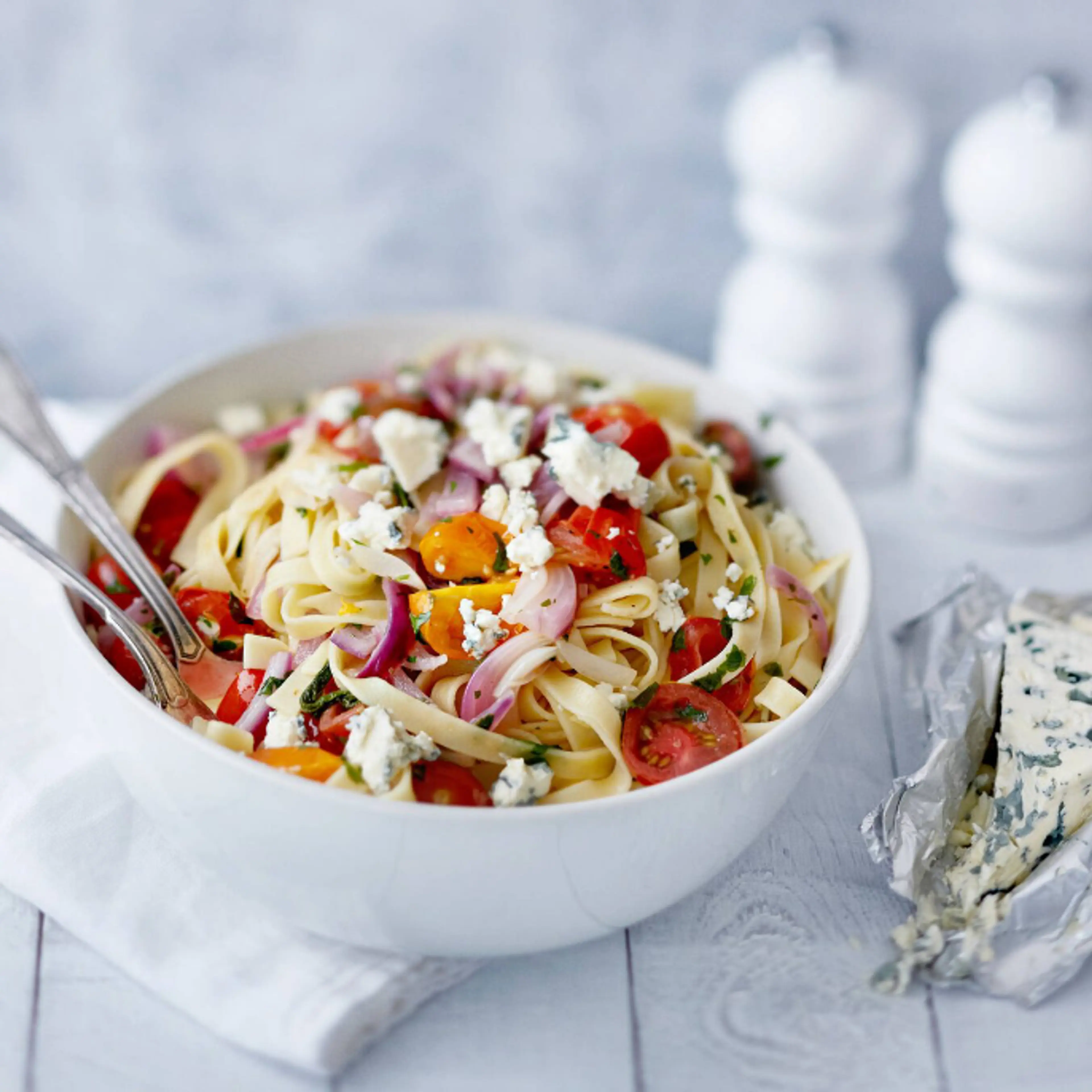 AURA tomaattipasta