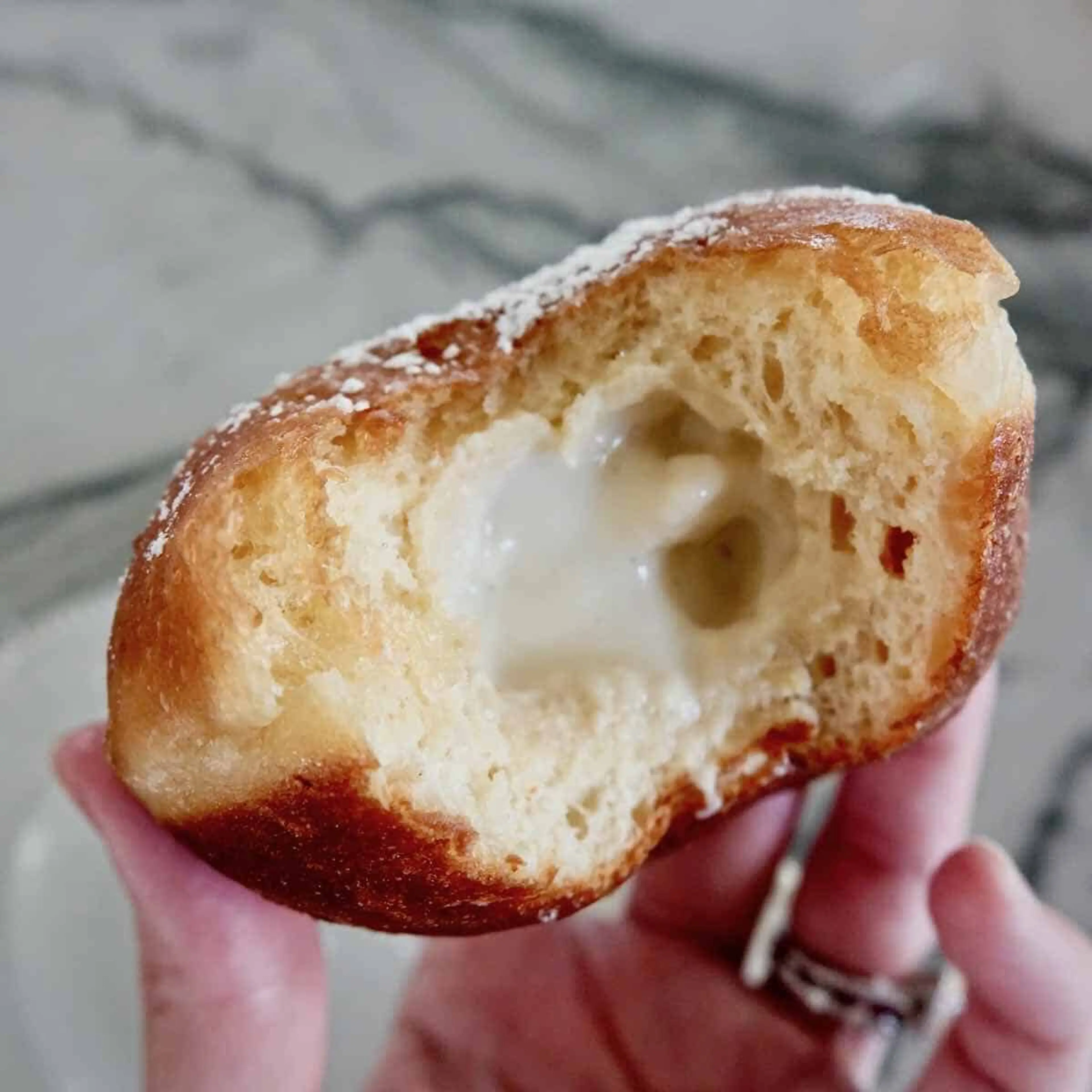 Zitronen Berliner: German Lemon Donuts