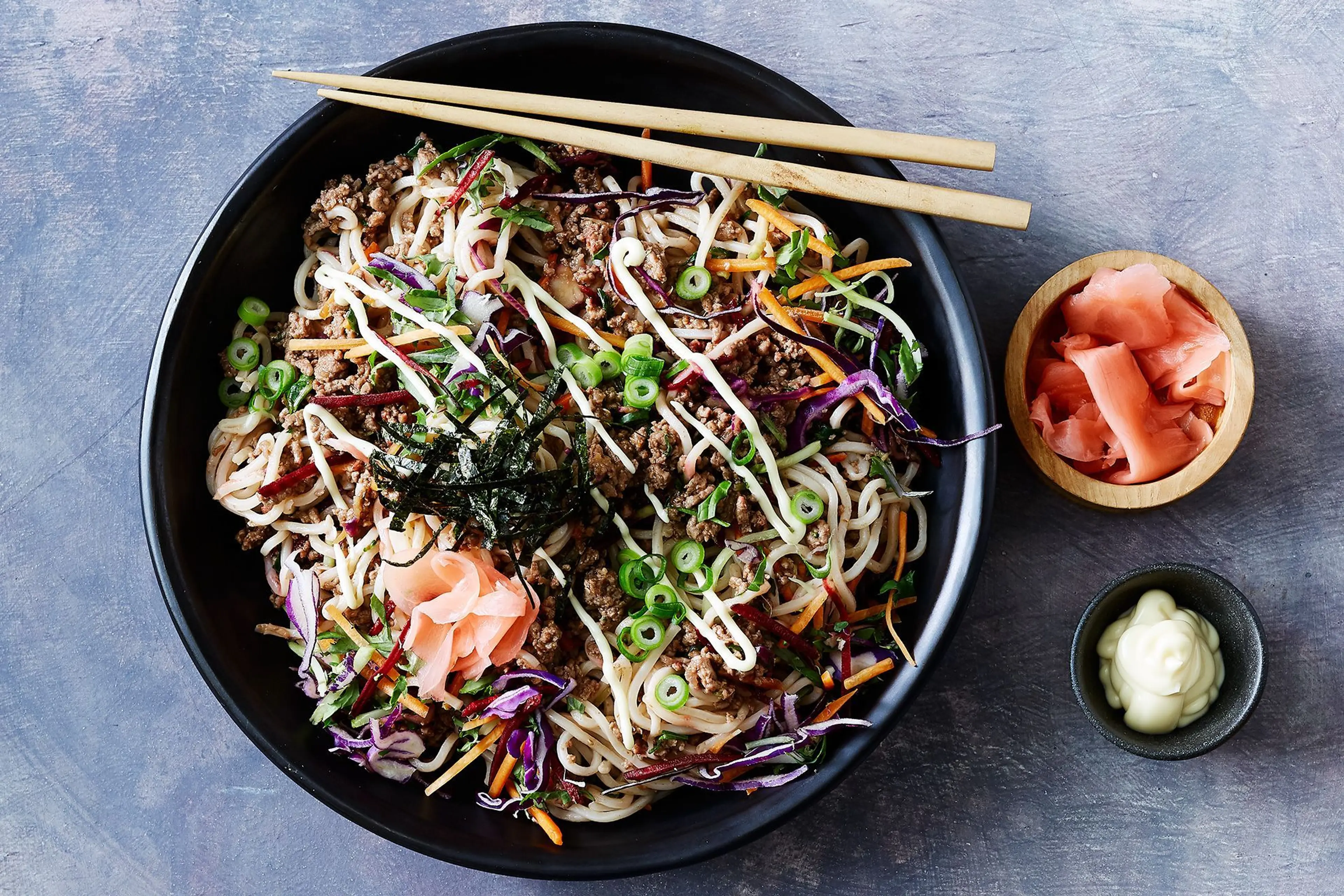 Quick beef mince yakisoba