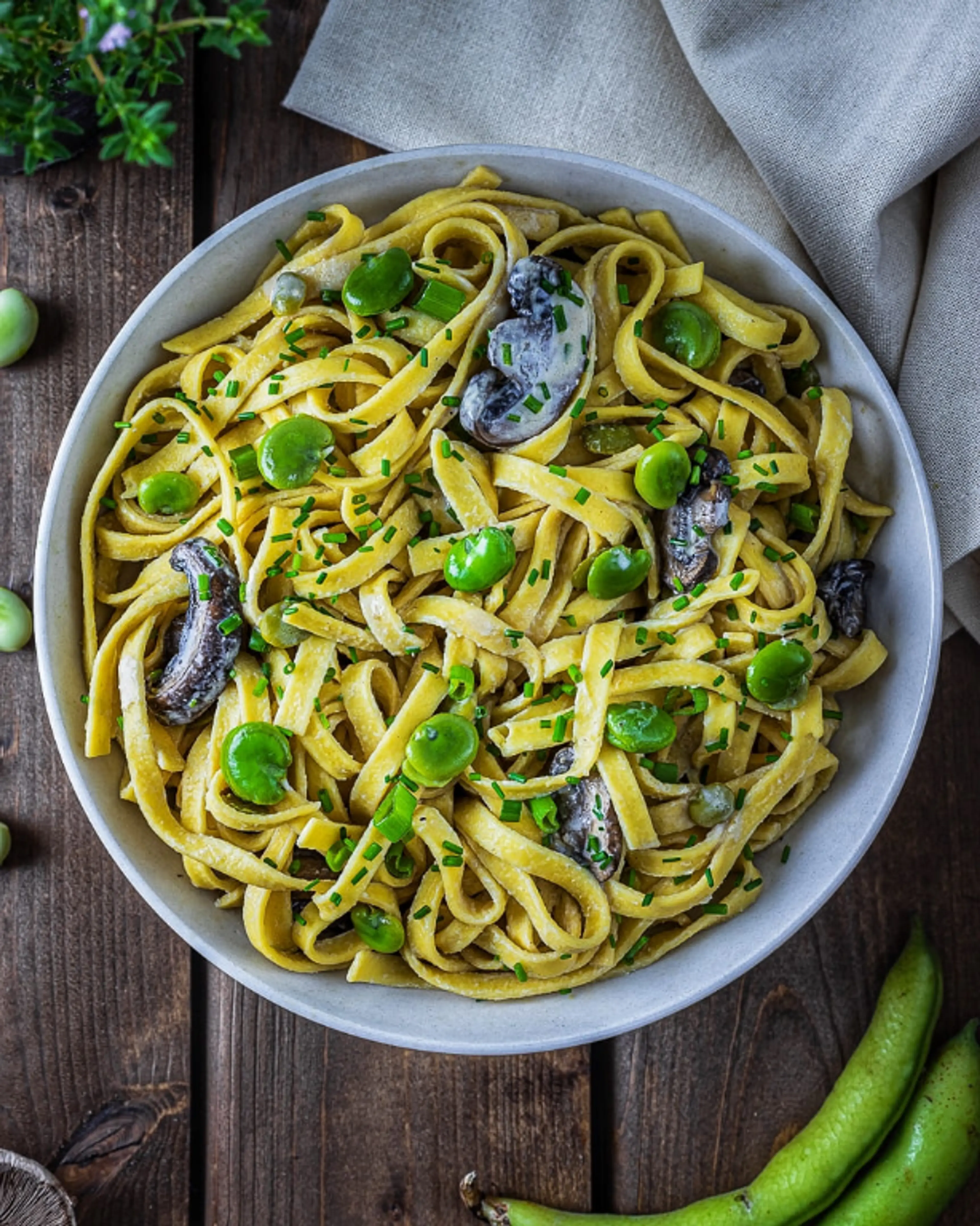 Tagliatelles aux fèves et champignons à la crème