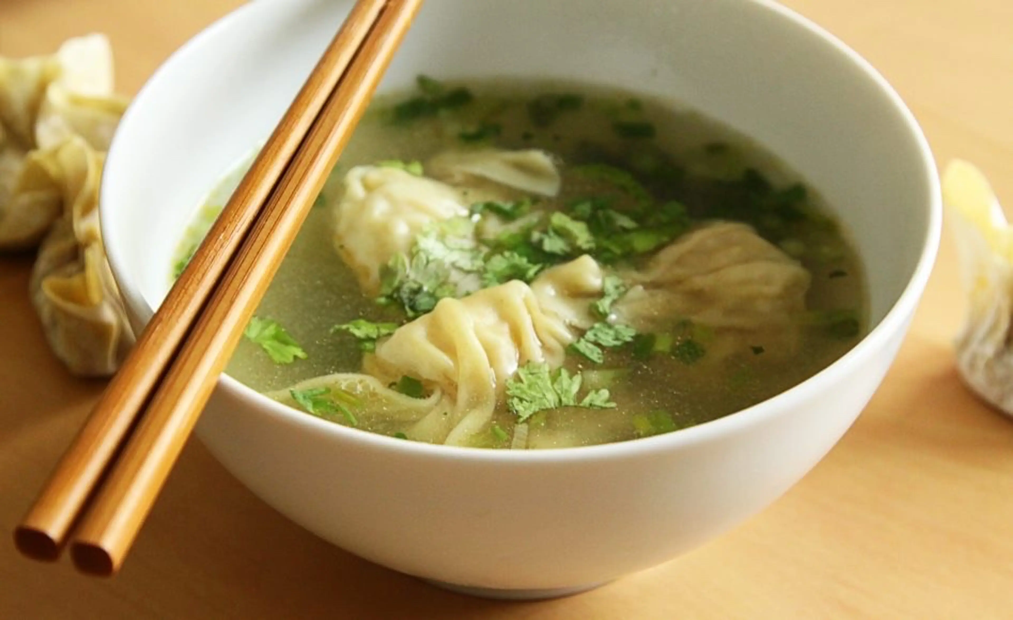 SOUPE DE RAVIOLIS CHINOIS