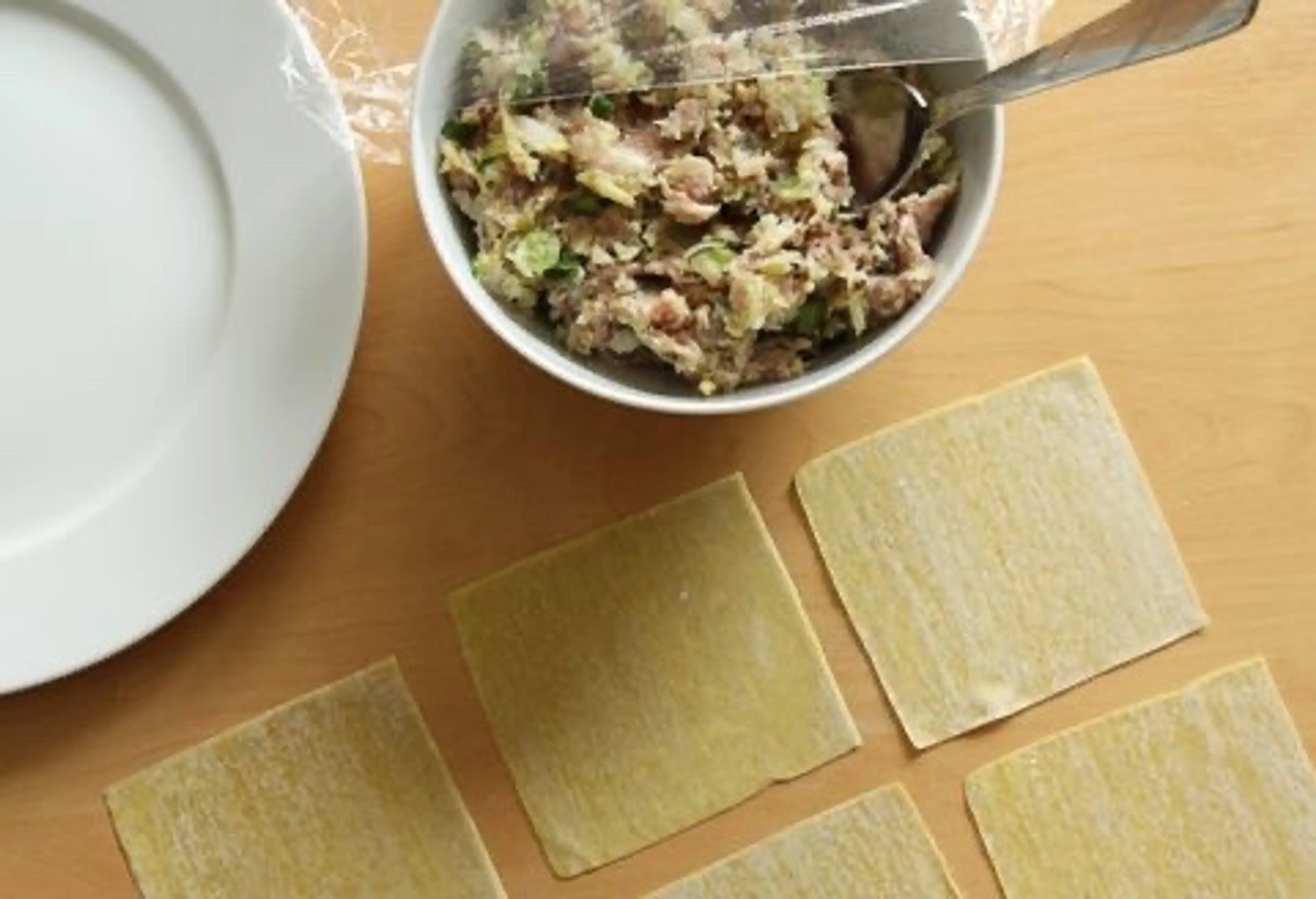 SOUPE DE RAVIOLIS CHINOIS