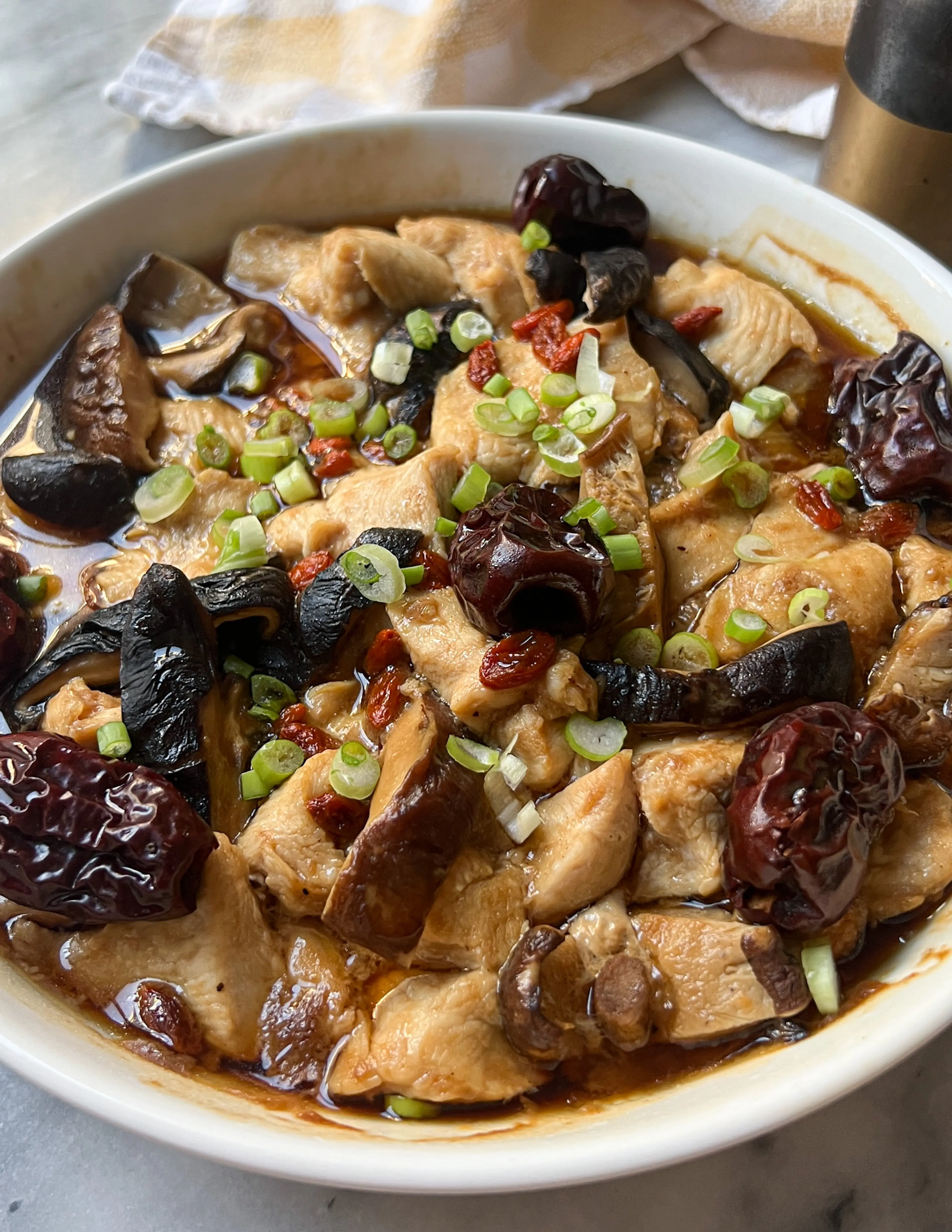 Chinese Steamed Chicken with Red Dates & Shiitake Mushroom