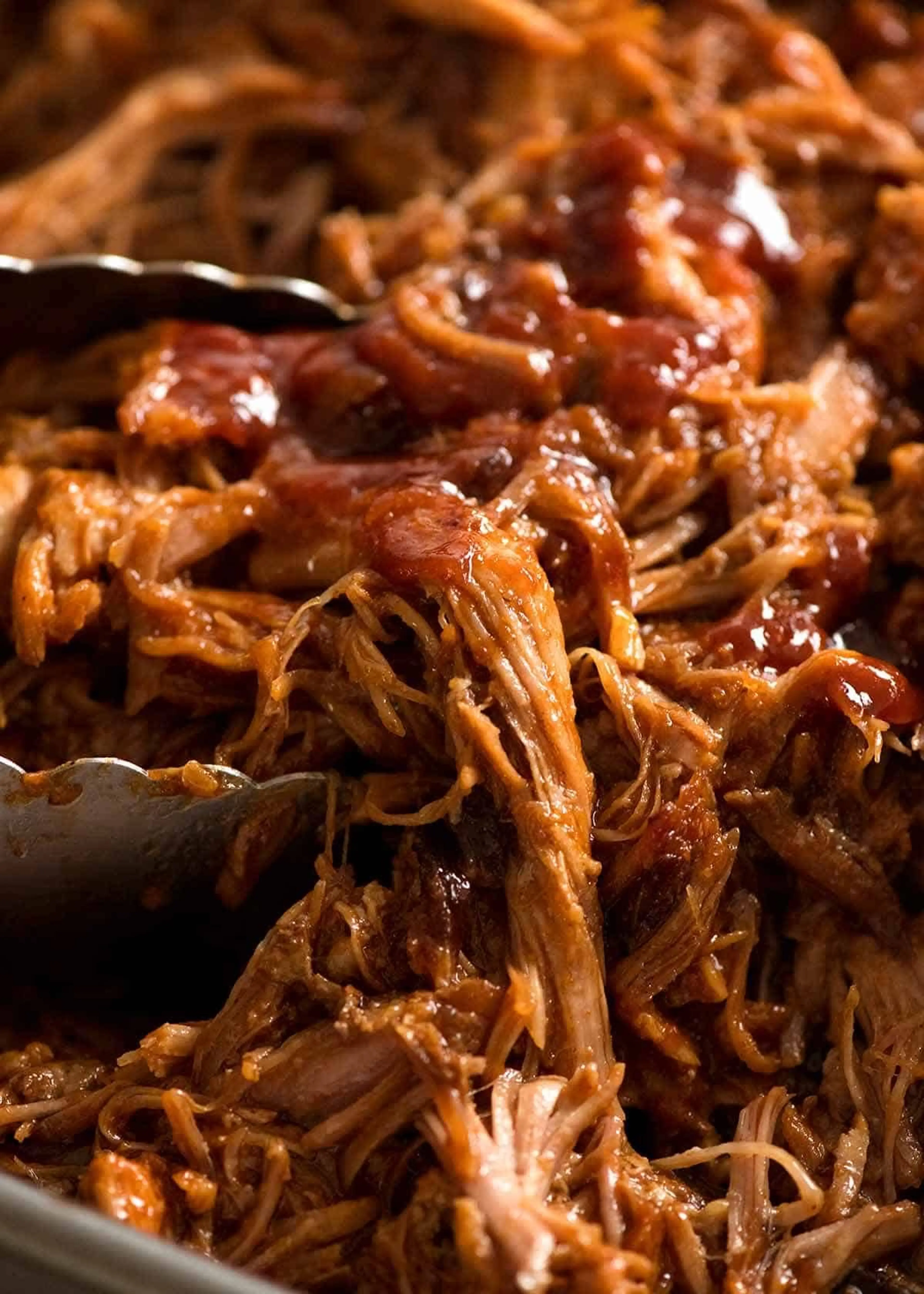 Pulled Pork with BBQ Sauce - easy slow cooker recipe