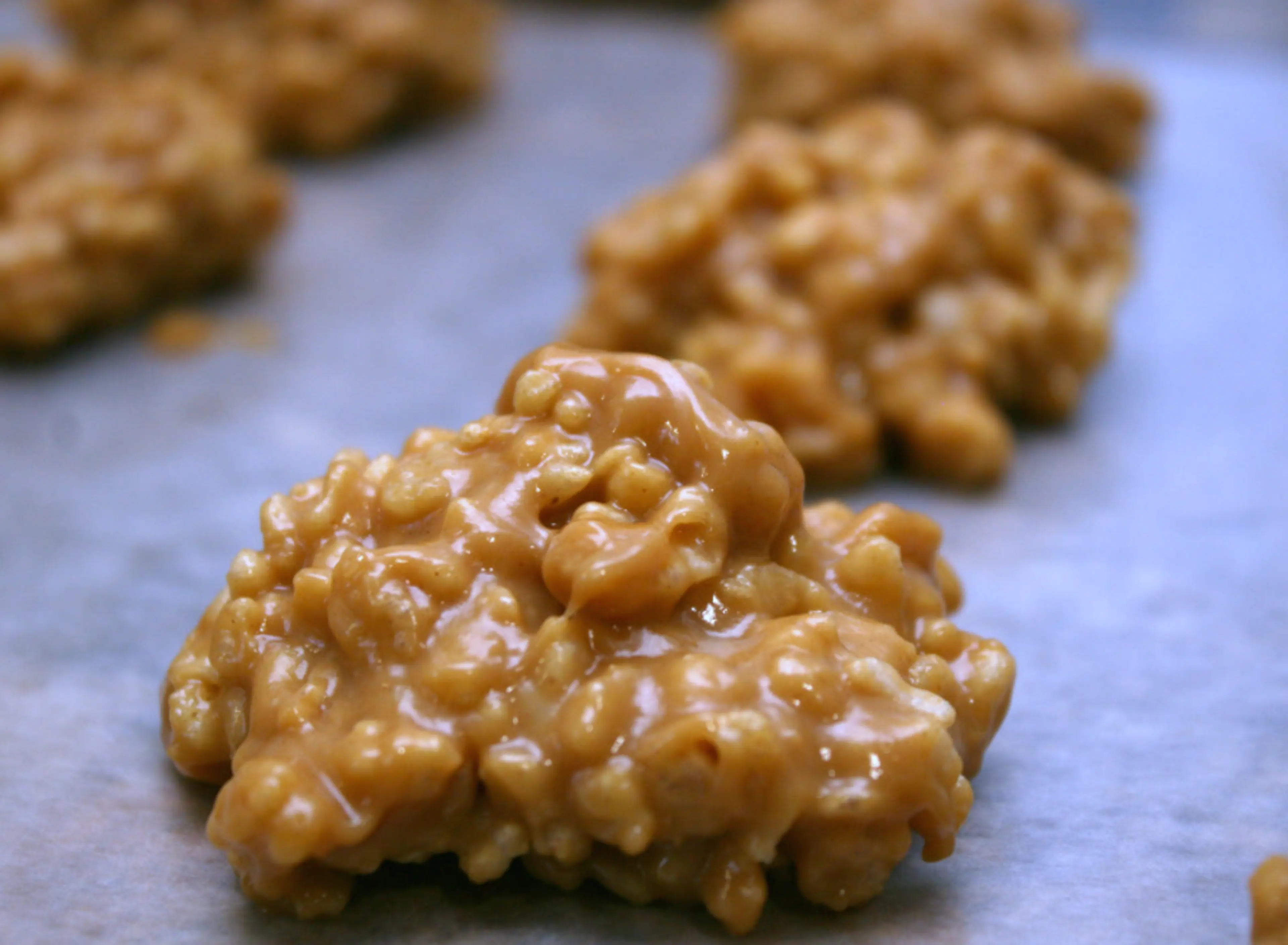 No-Bake Caramel Cookies
