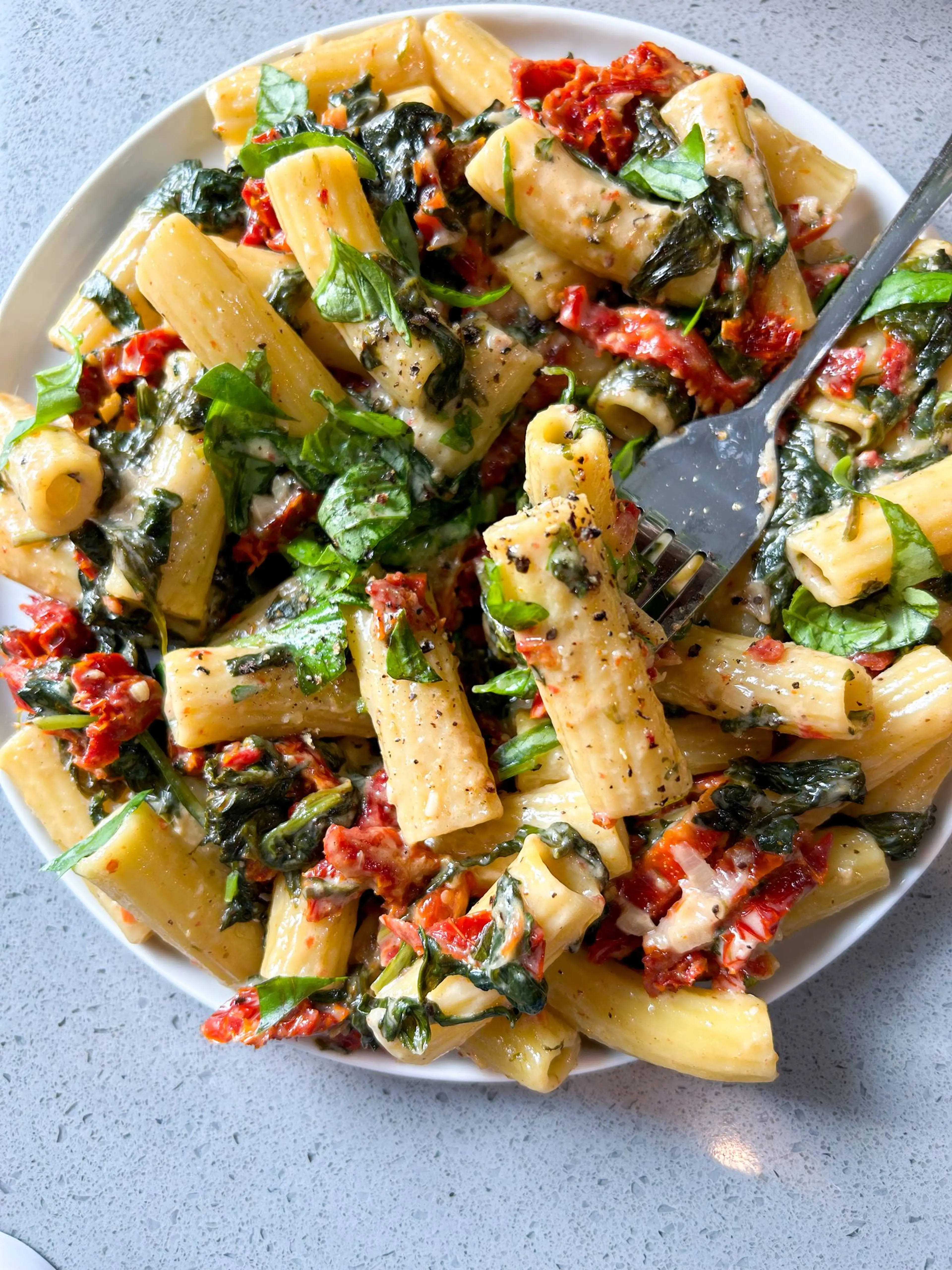 One-Pot Creamy Sun-Dried Tomato Pasta