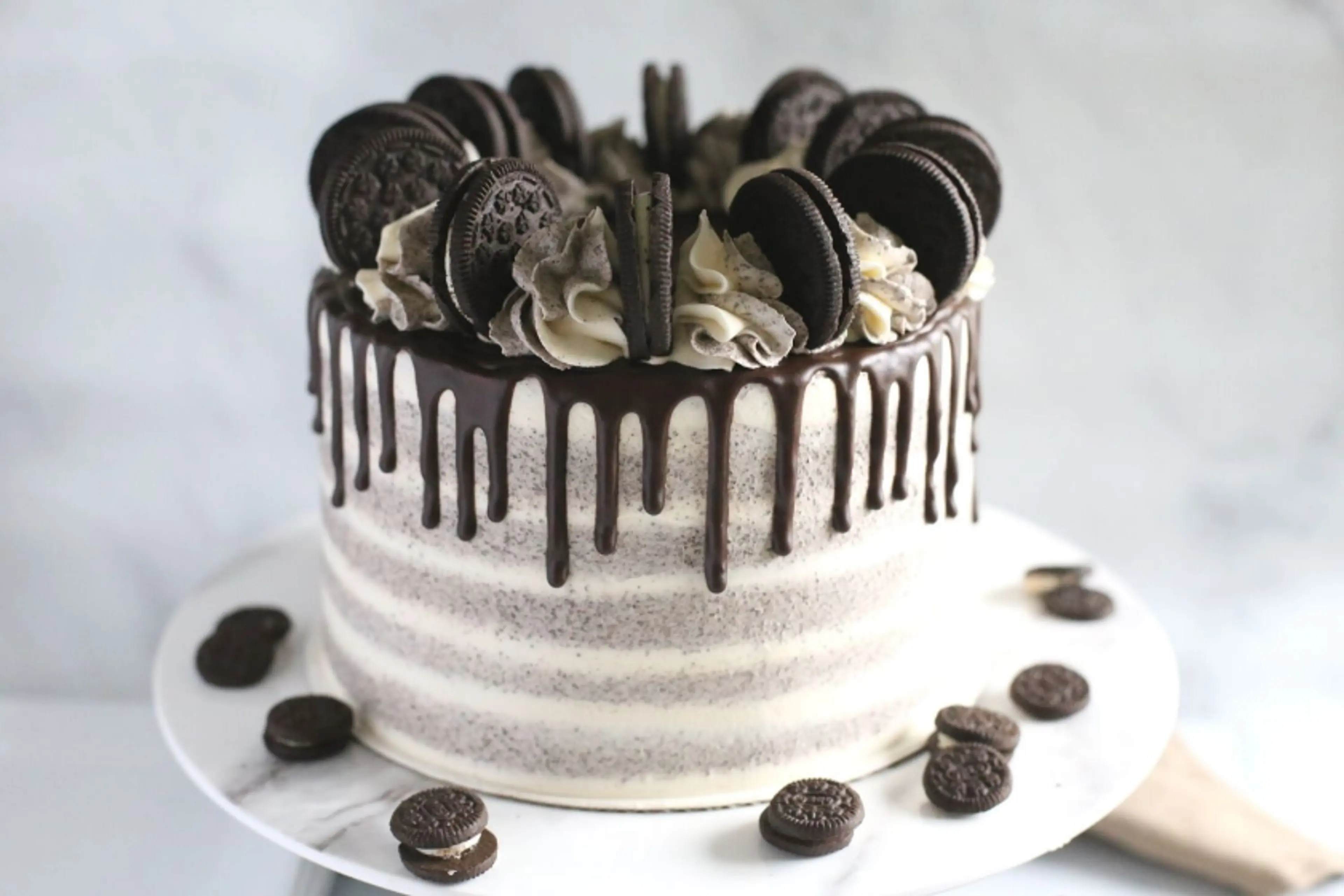 Cookies and Cream Cake
