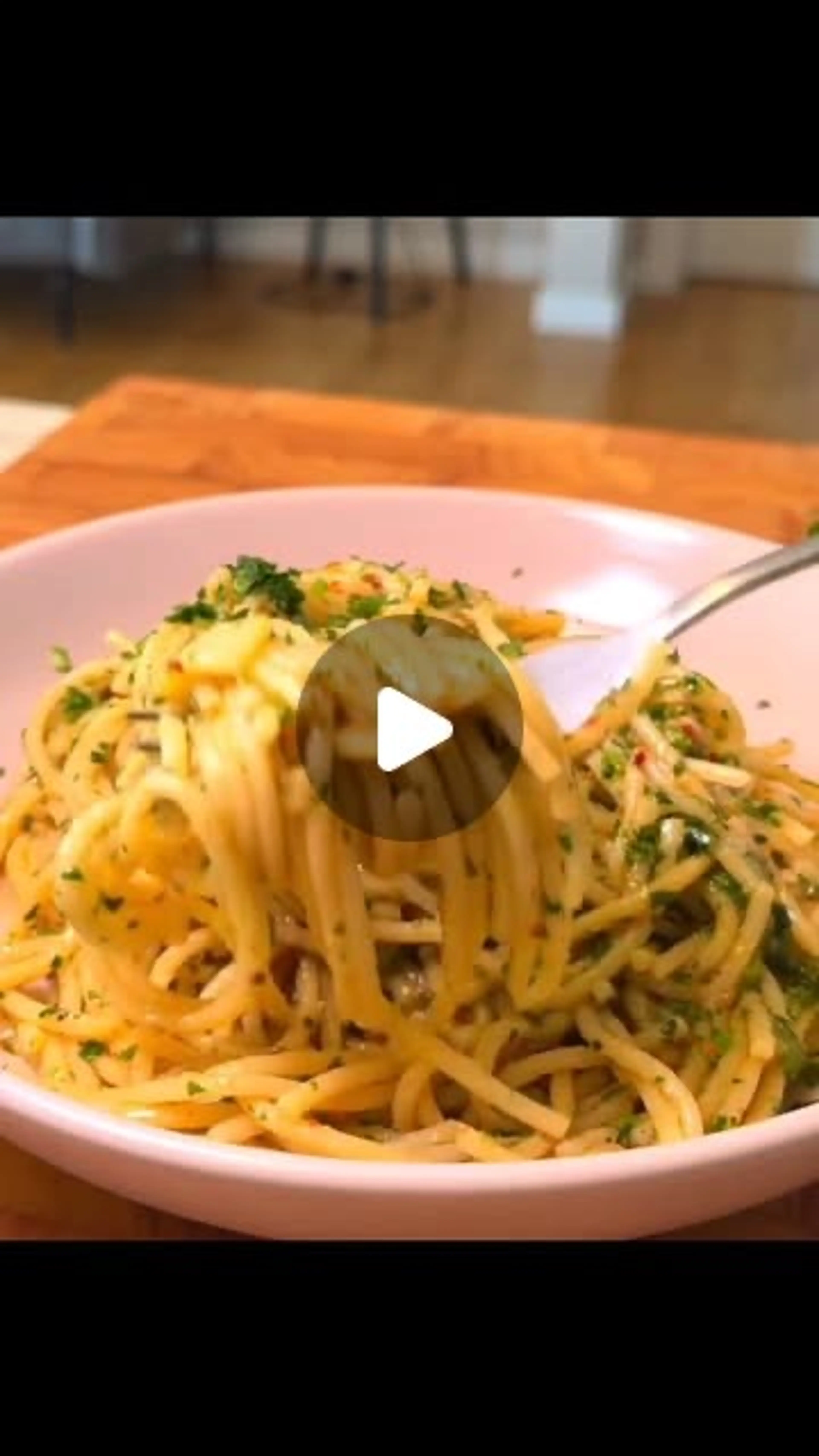 Spaghetti Aglio E Olio (garlic and Chili Pasta