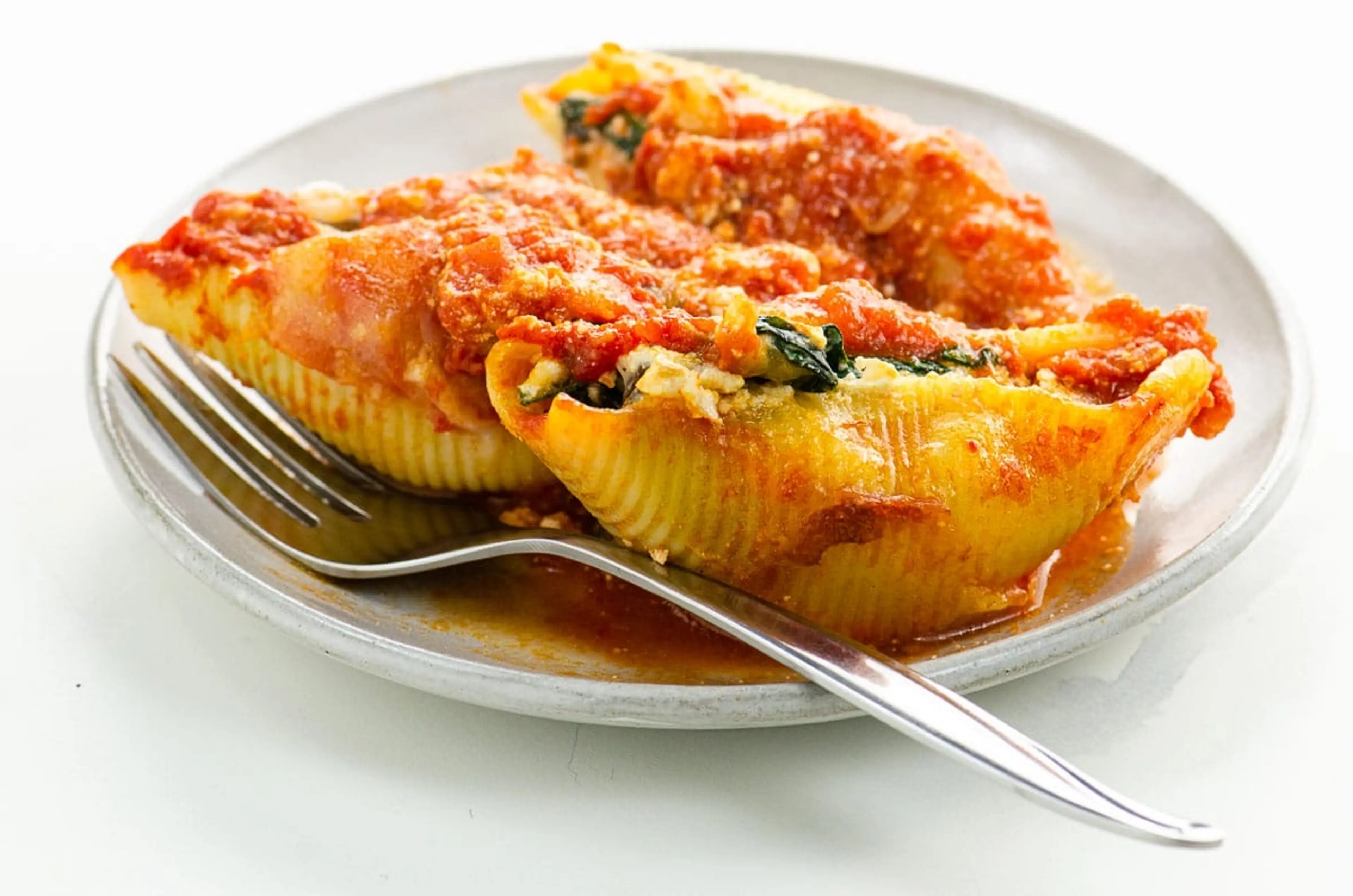 Stuffed Pasta Shells with Ricotta, Spinach, and Mushrooms