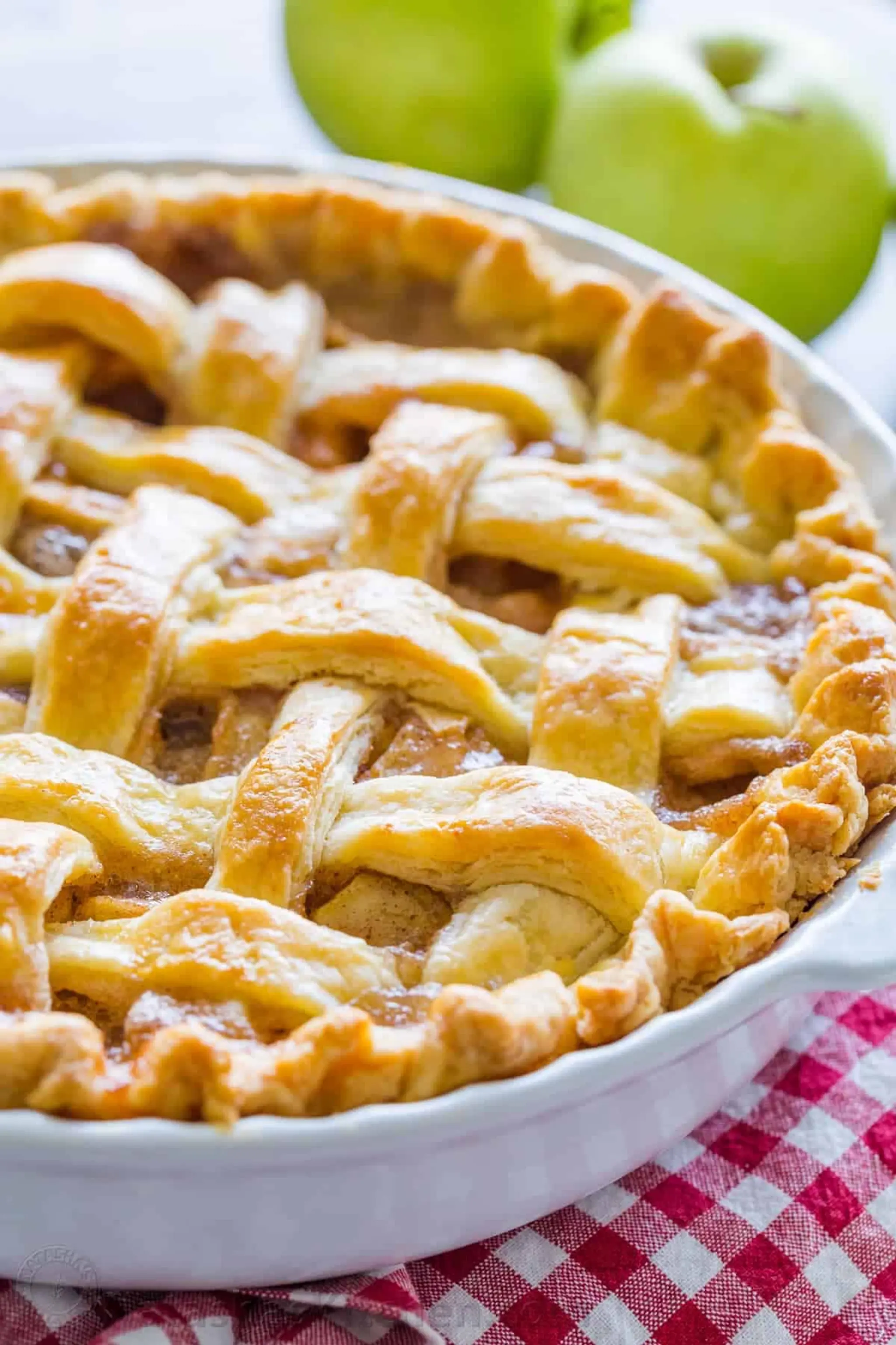 Apple Pie Recipe with the Best Filling | Pacheco's Baking Book