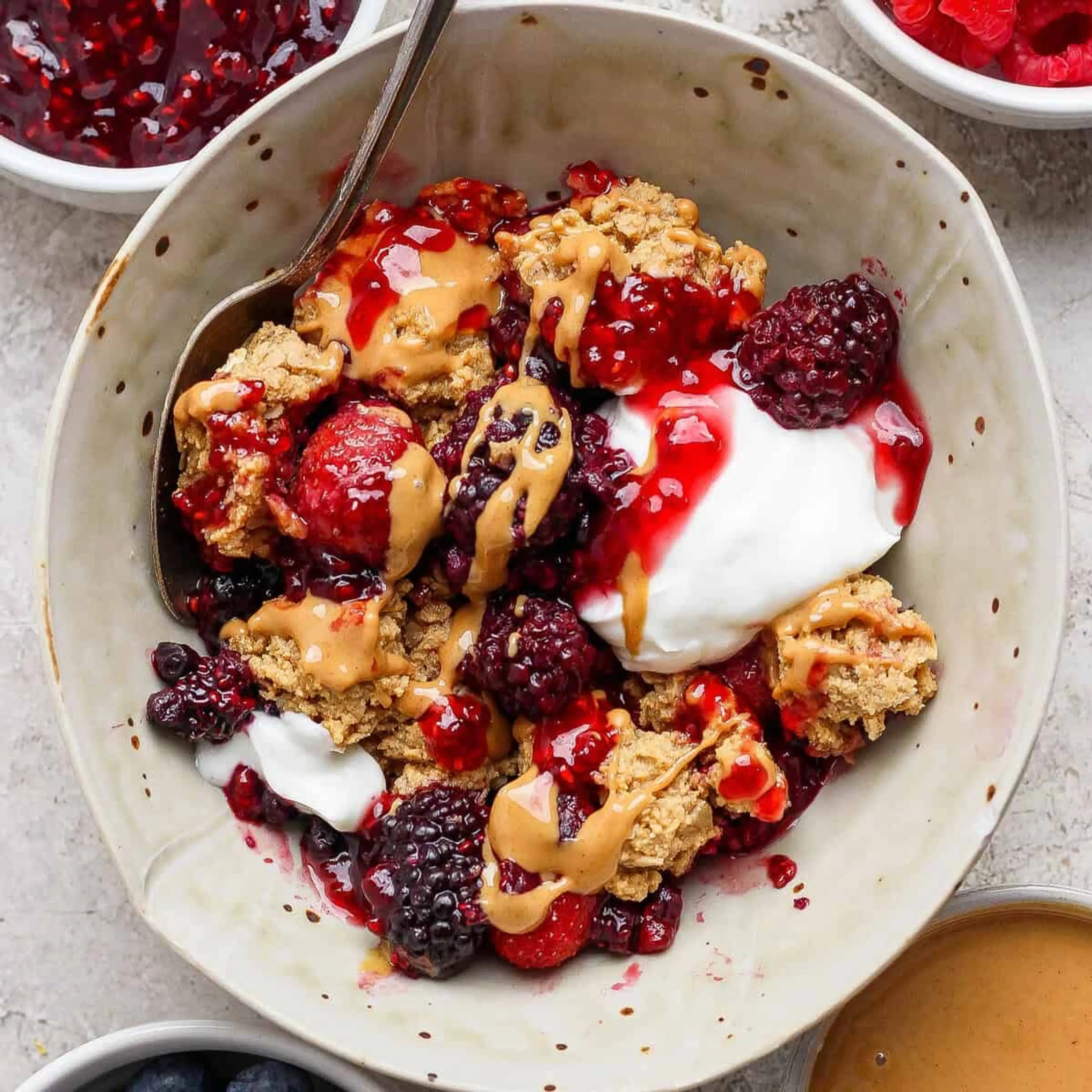 Protein Berry Crumble