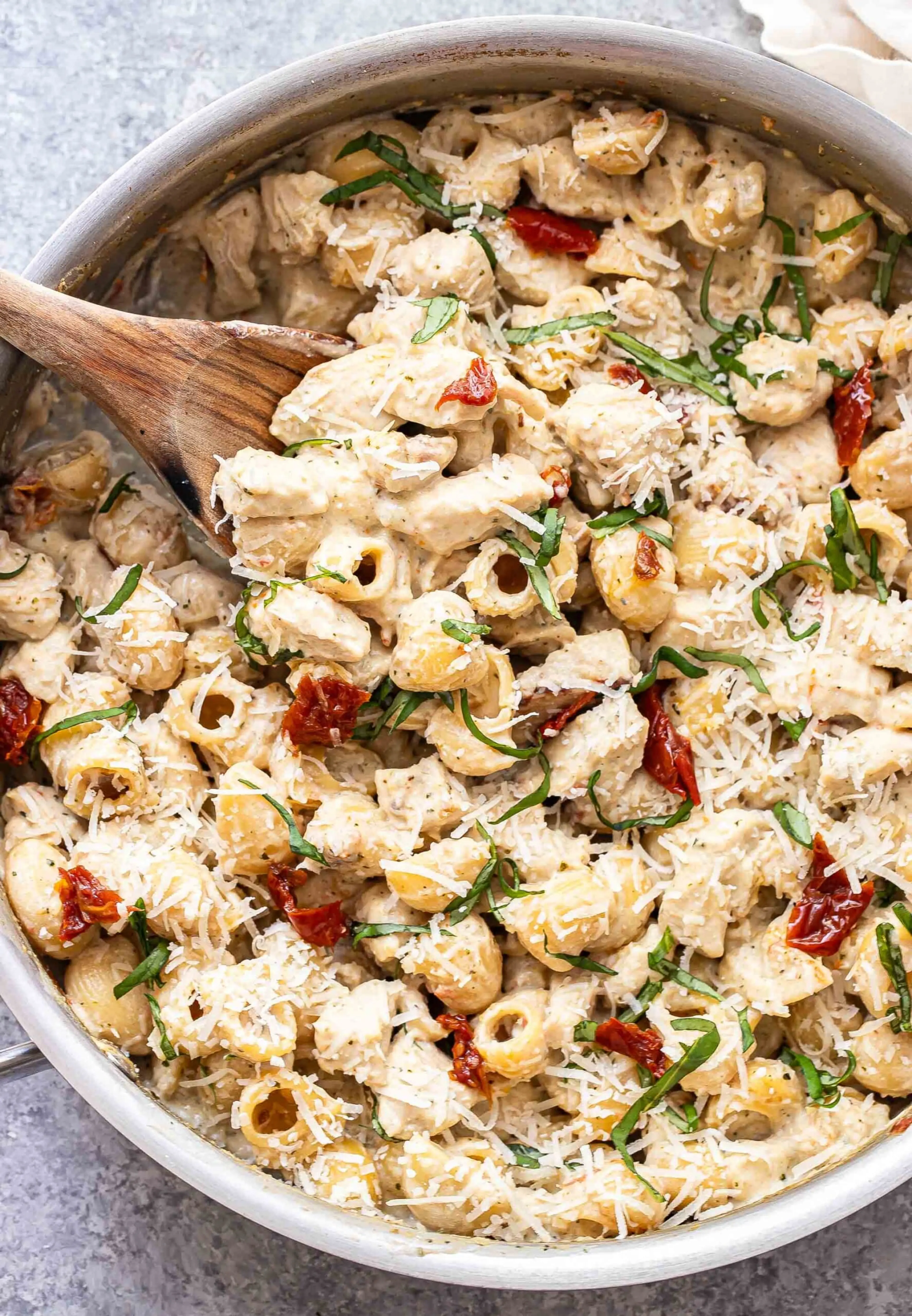 Creamy Pesto Chicken Pasta Recipe