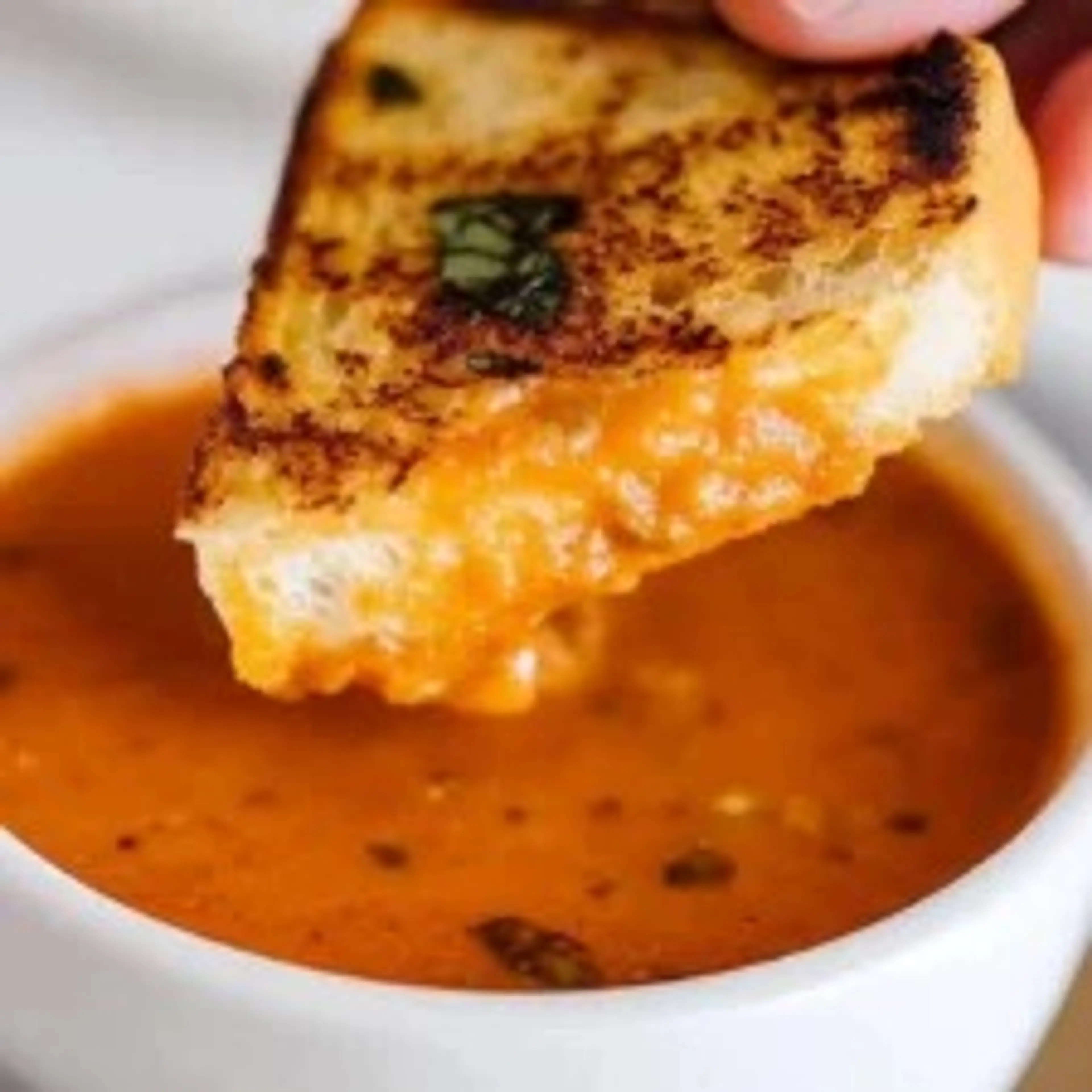 Roasted Tomato Basil Soup: An Incredible Essential Recipe