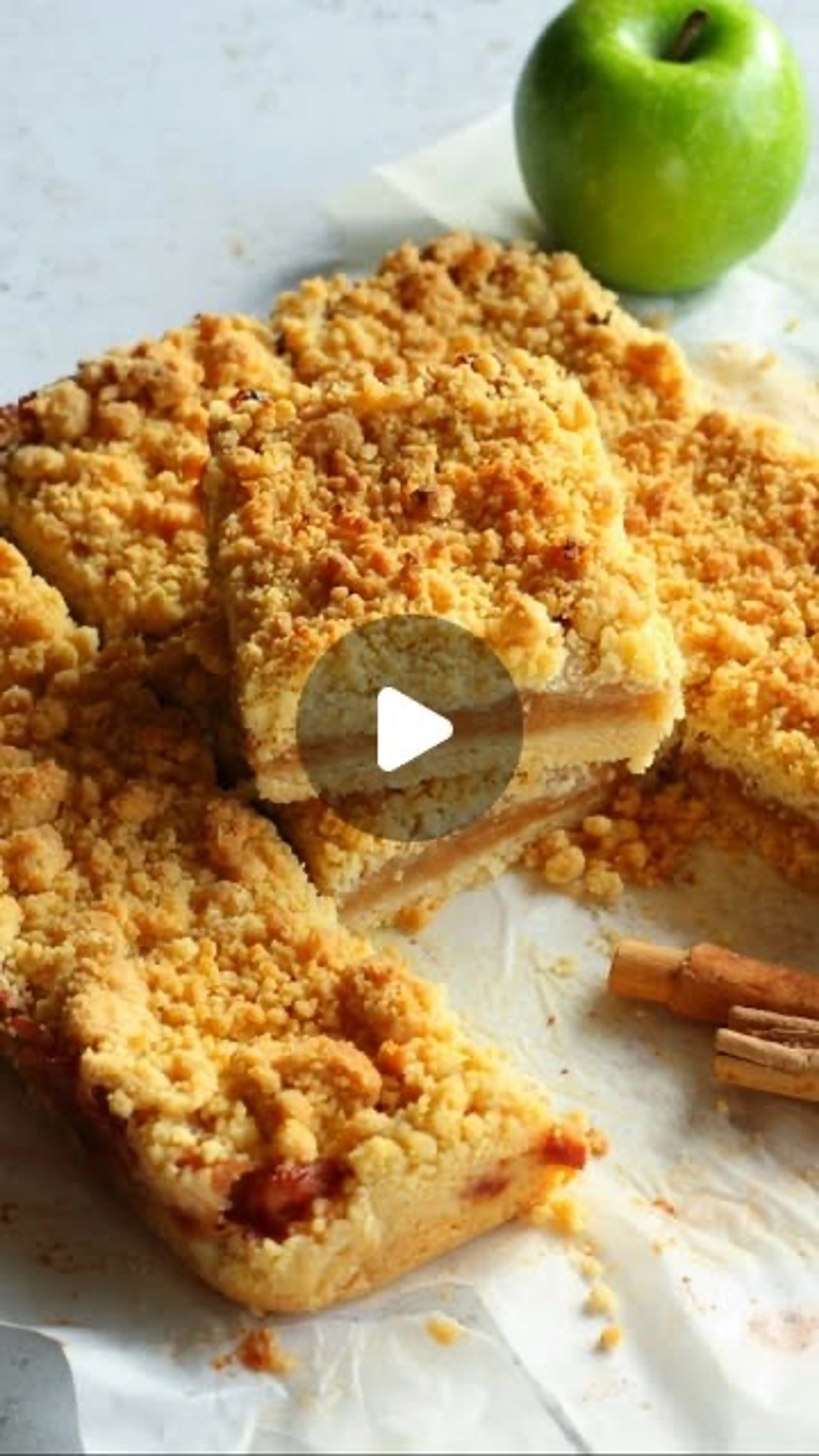 Apple Crumble Bars