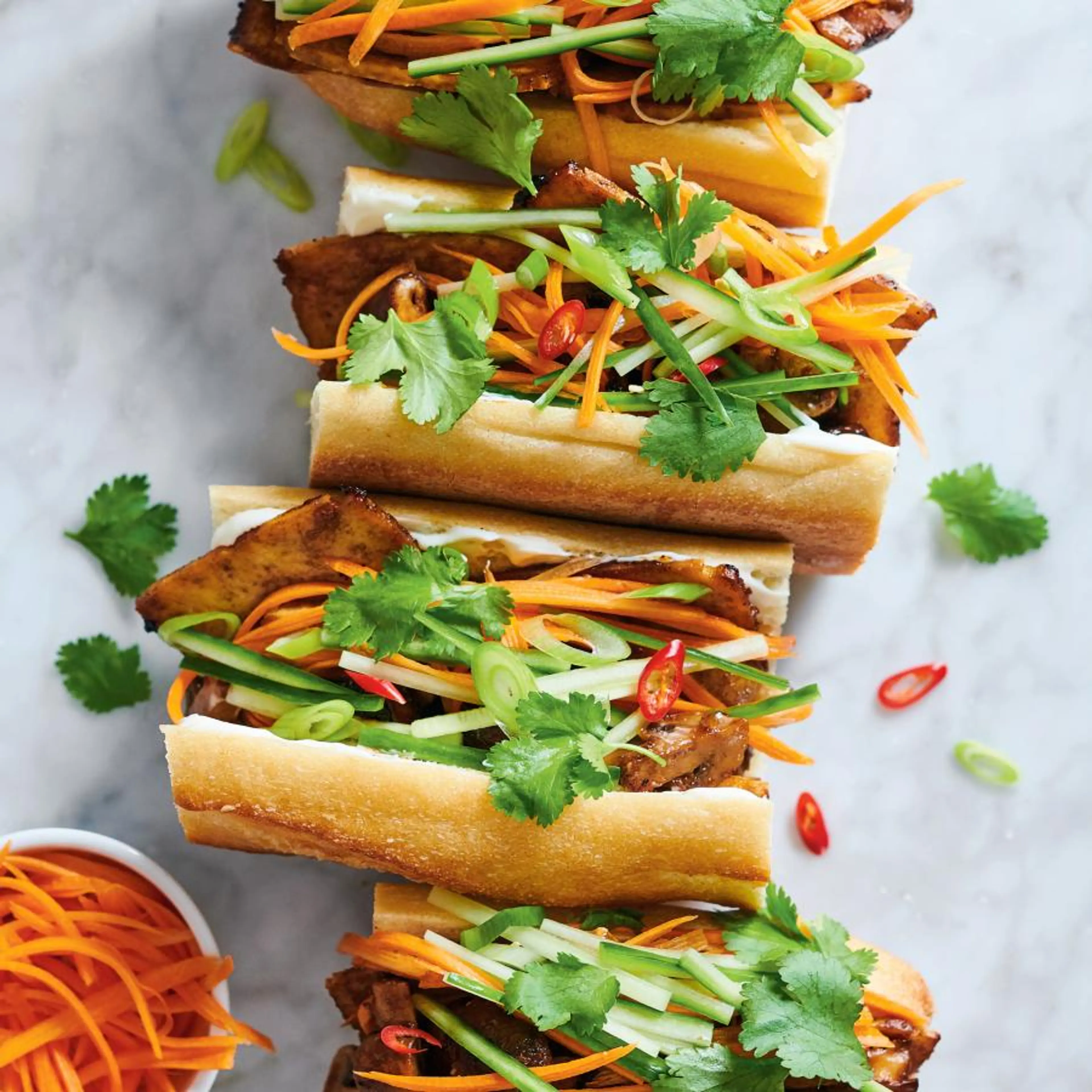 Banh mi au tofu et aux champignons