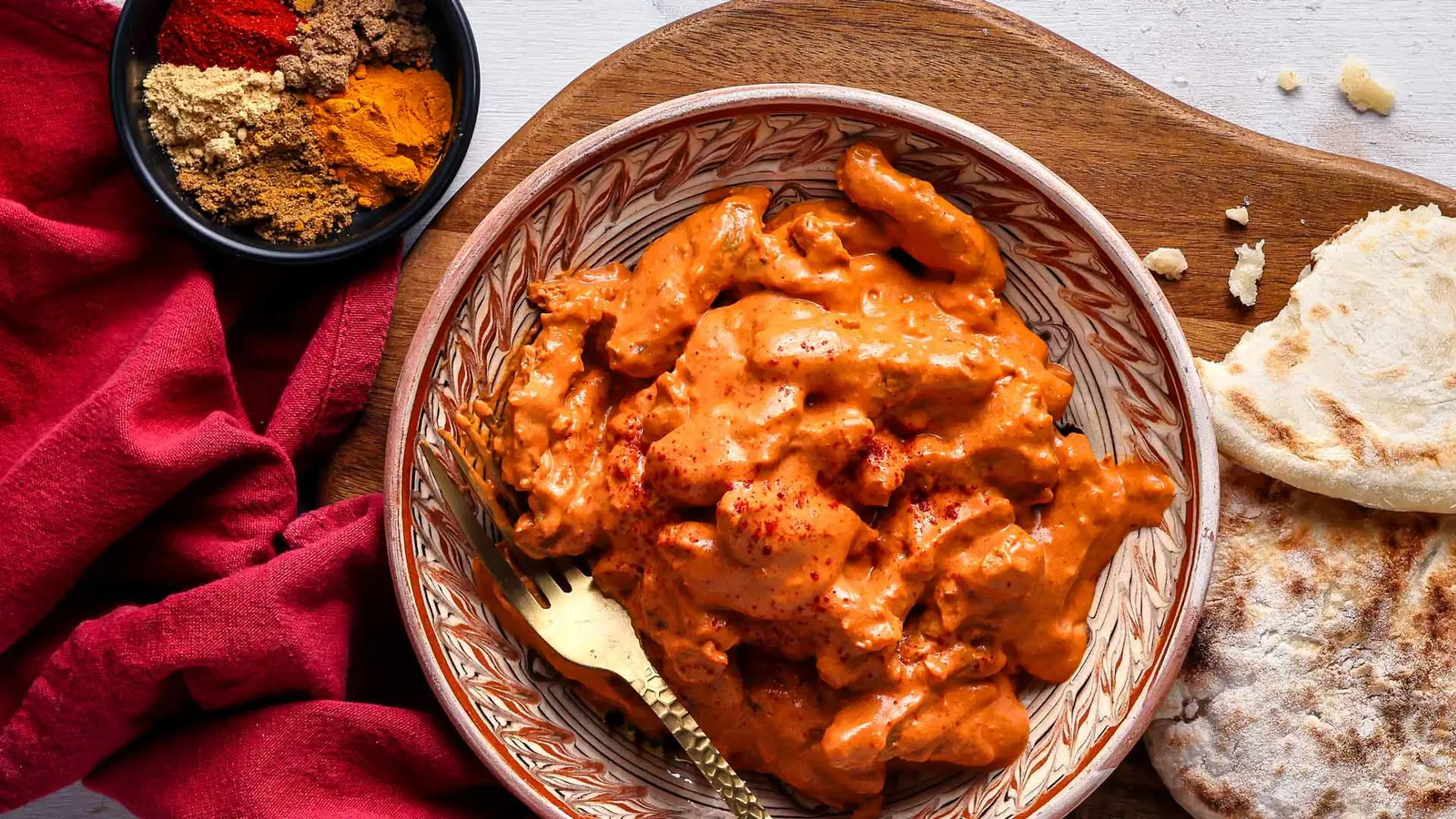 High Protein Butter-"Chicken" mit schnellem Pita-Brot