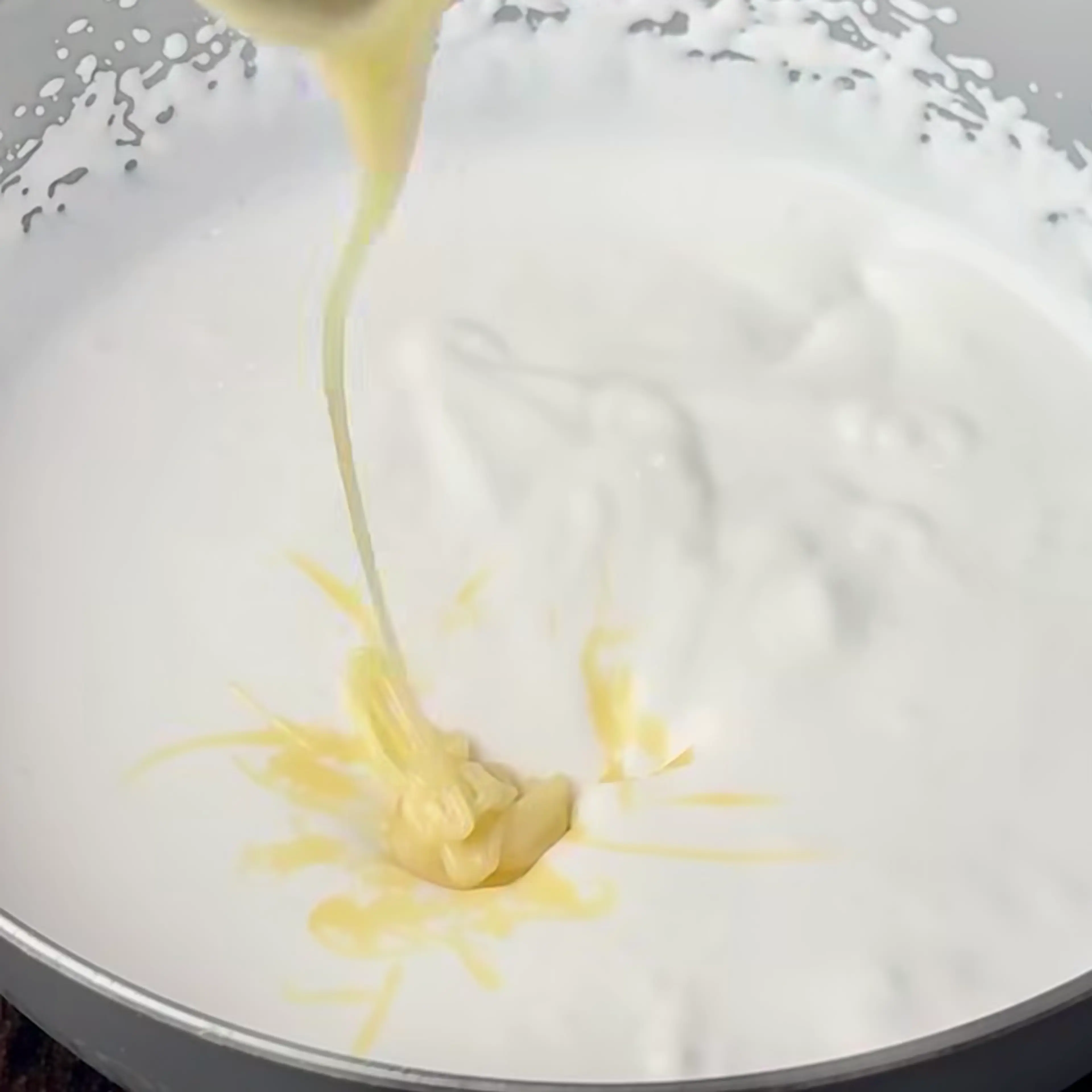 Super stable whipped cream