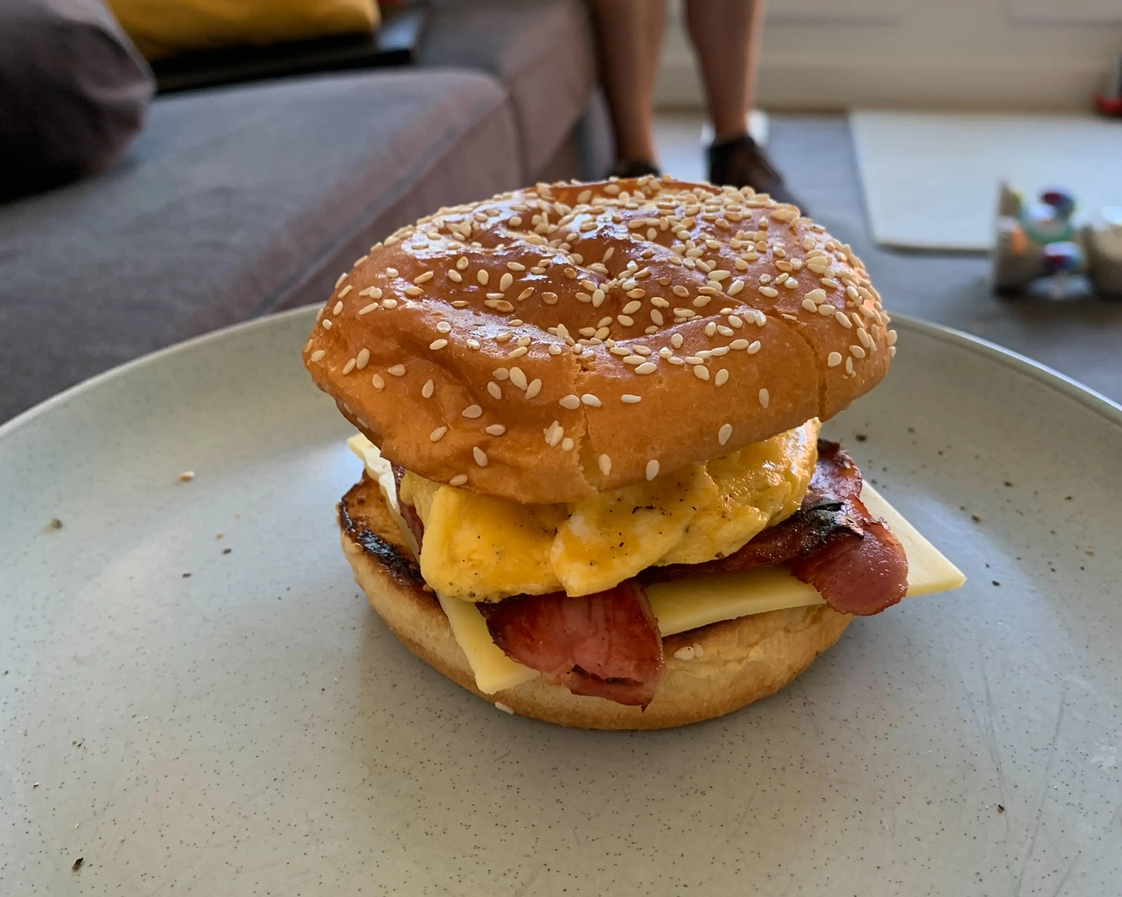 Egg & Bacon Muffin/Burger