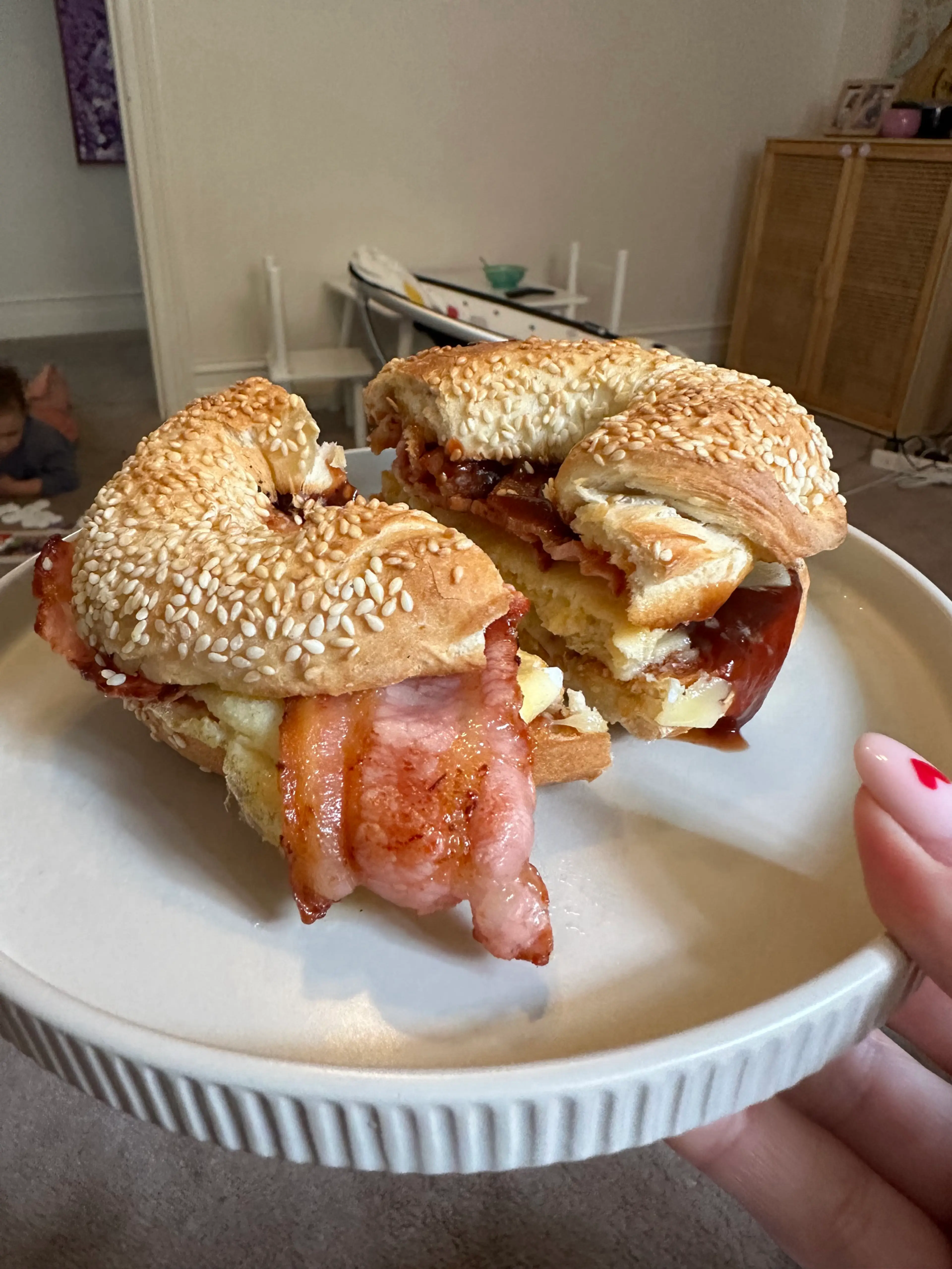 Egg & Bacon Muffin/Burger