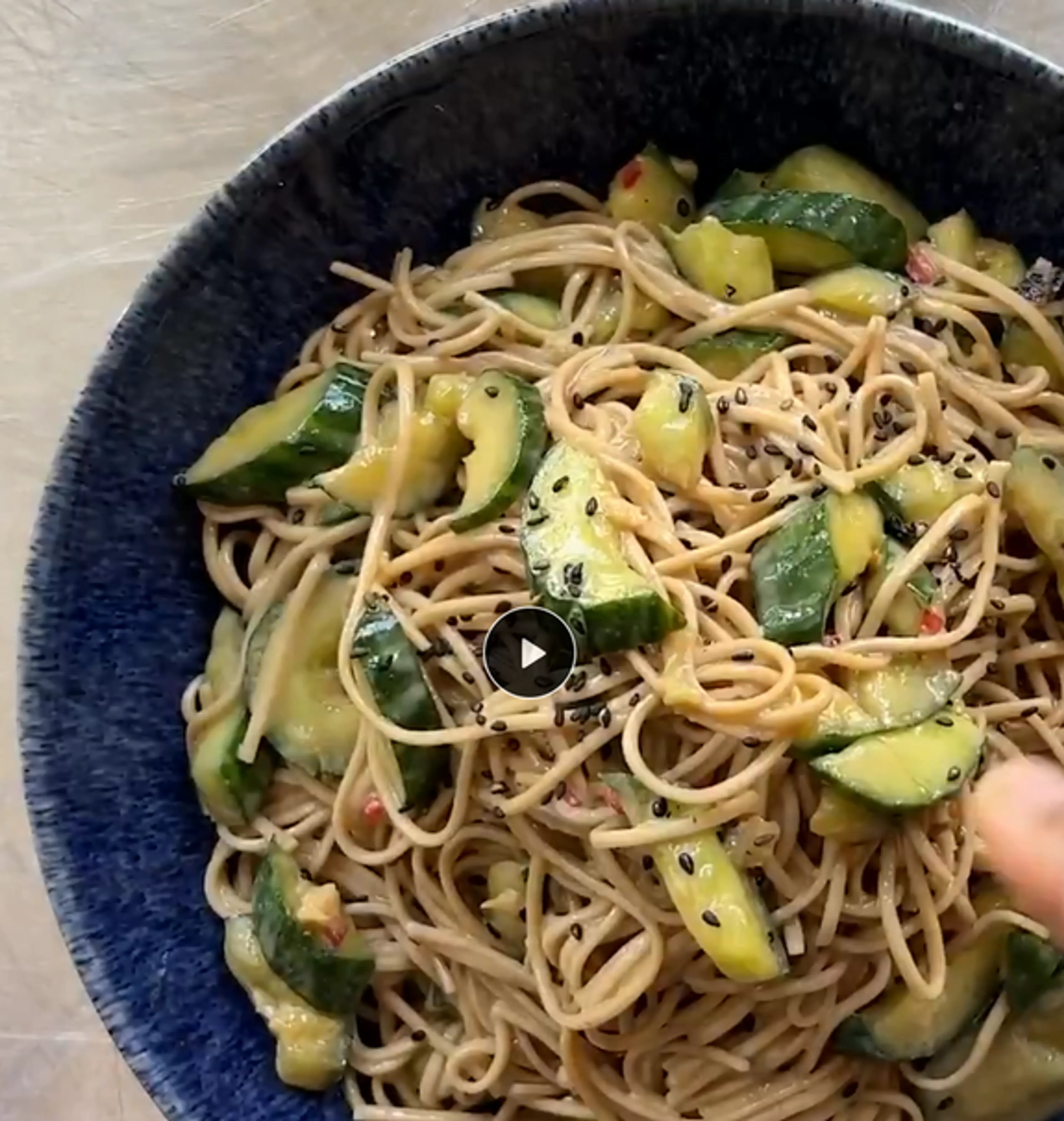 Tahini-Nudeln