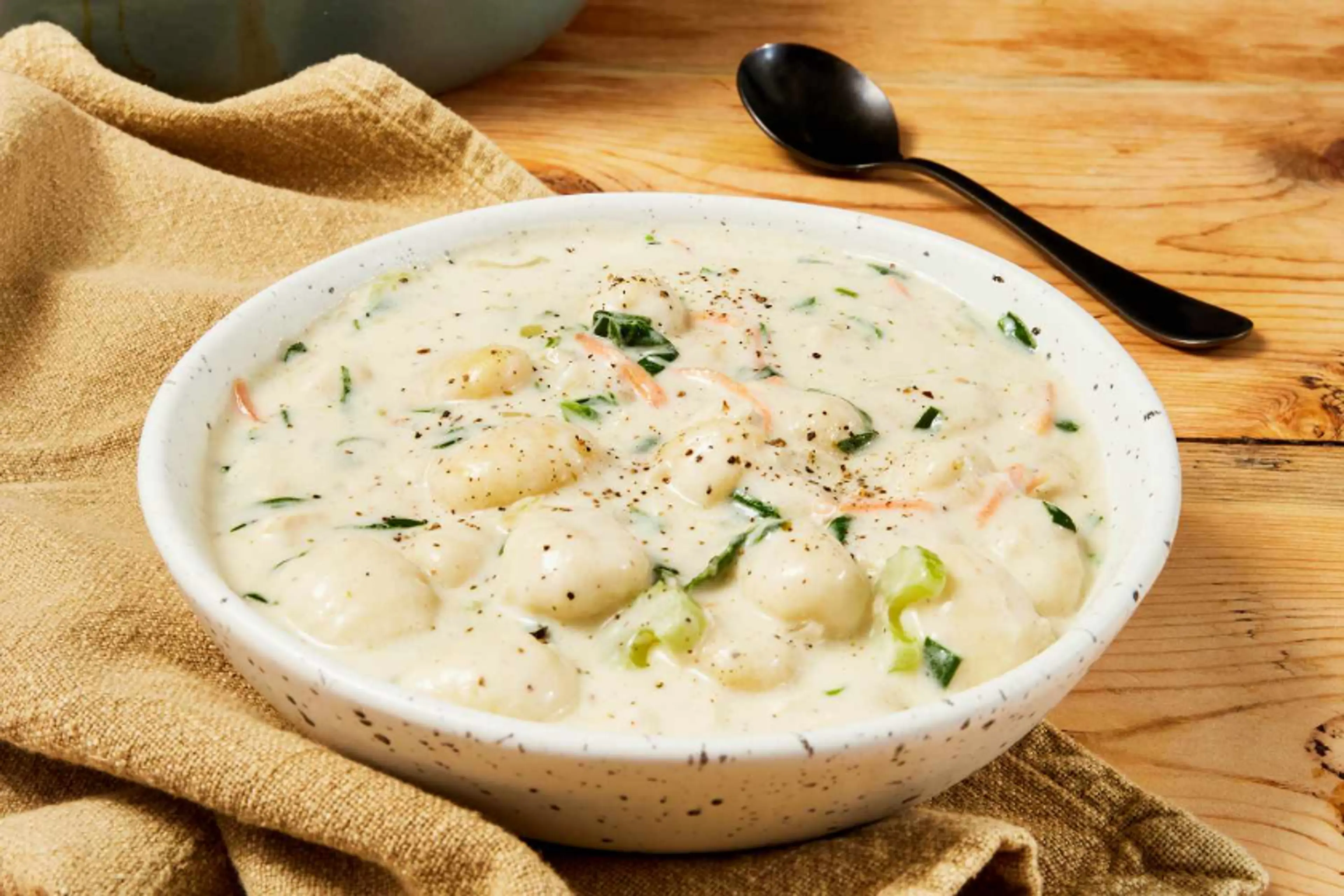 Copycat Olive Garden Chicken & Gnocchi Soup