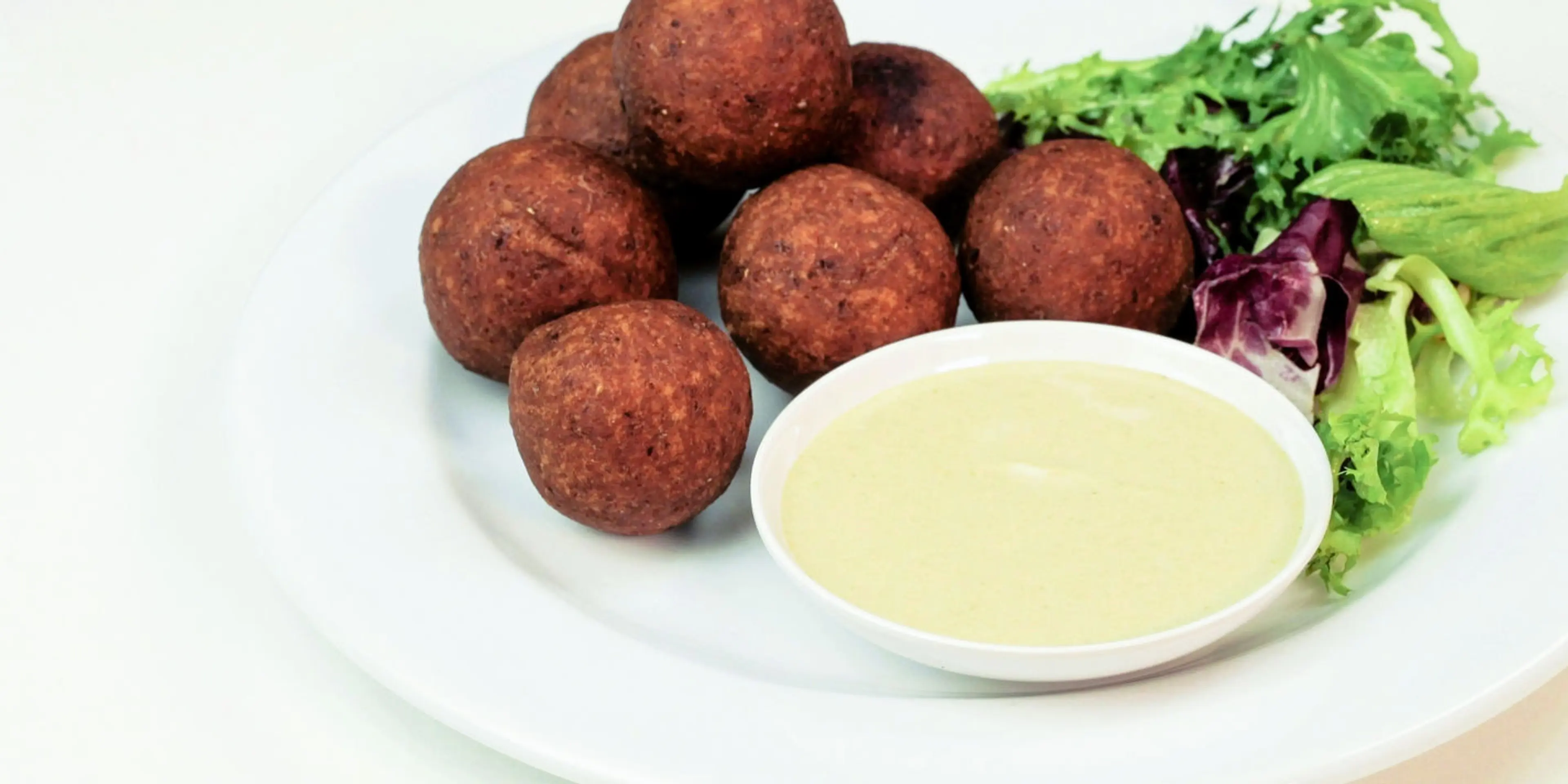 Halloumi-stuffed falafels