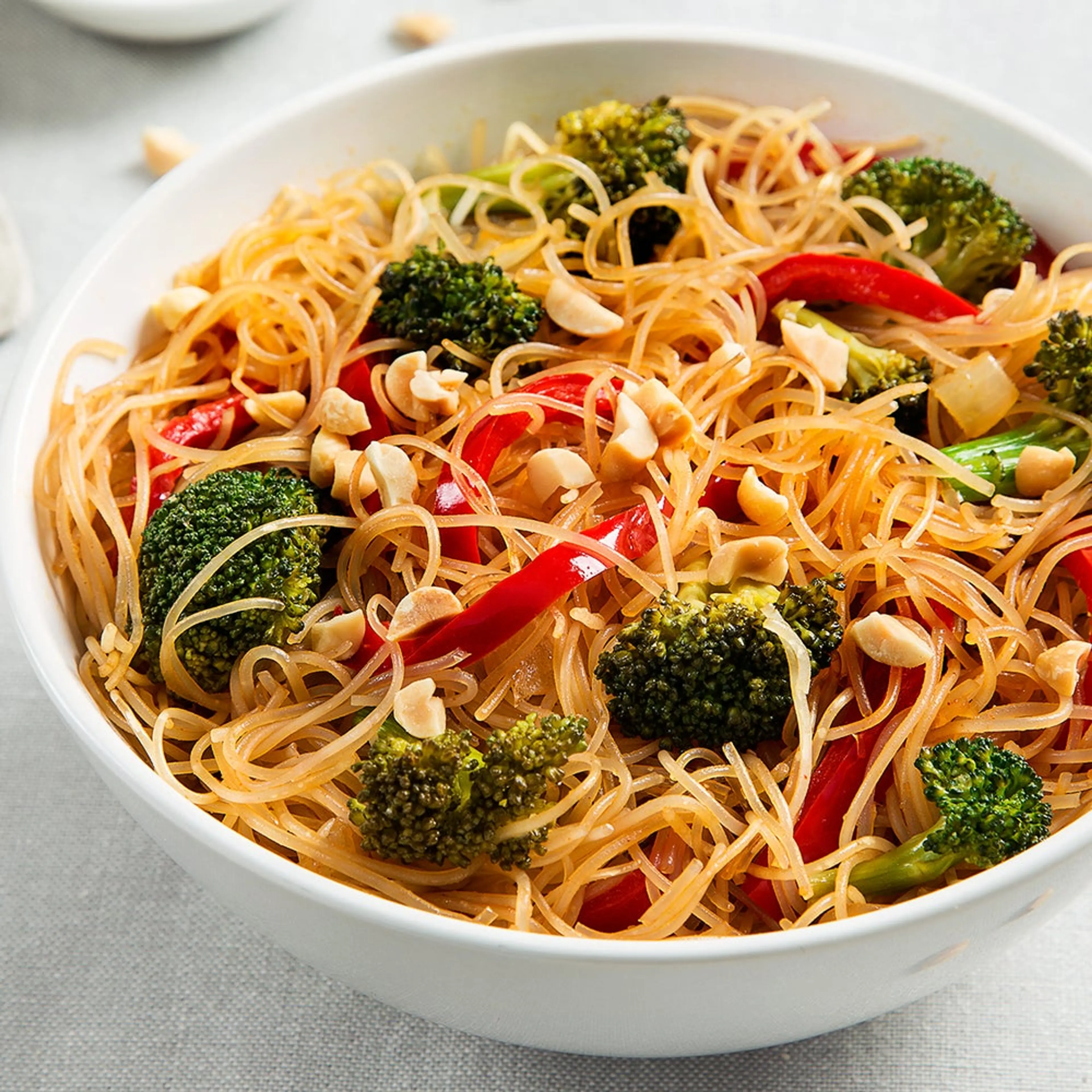 Rice Noodle Bowl with Broccoli and Bell Peppers