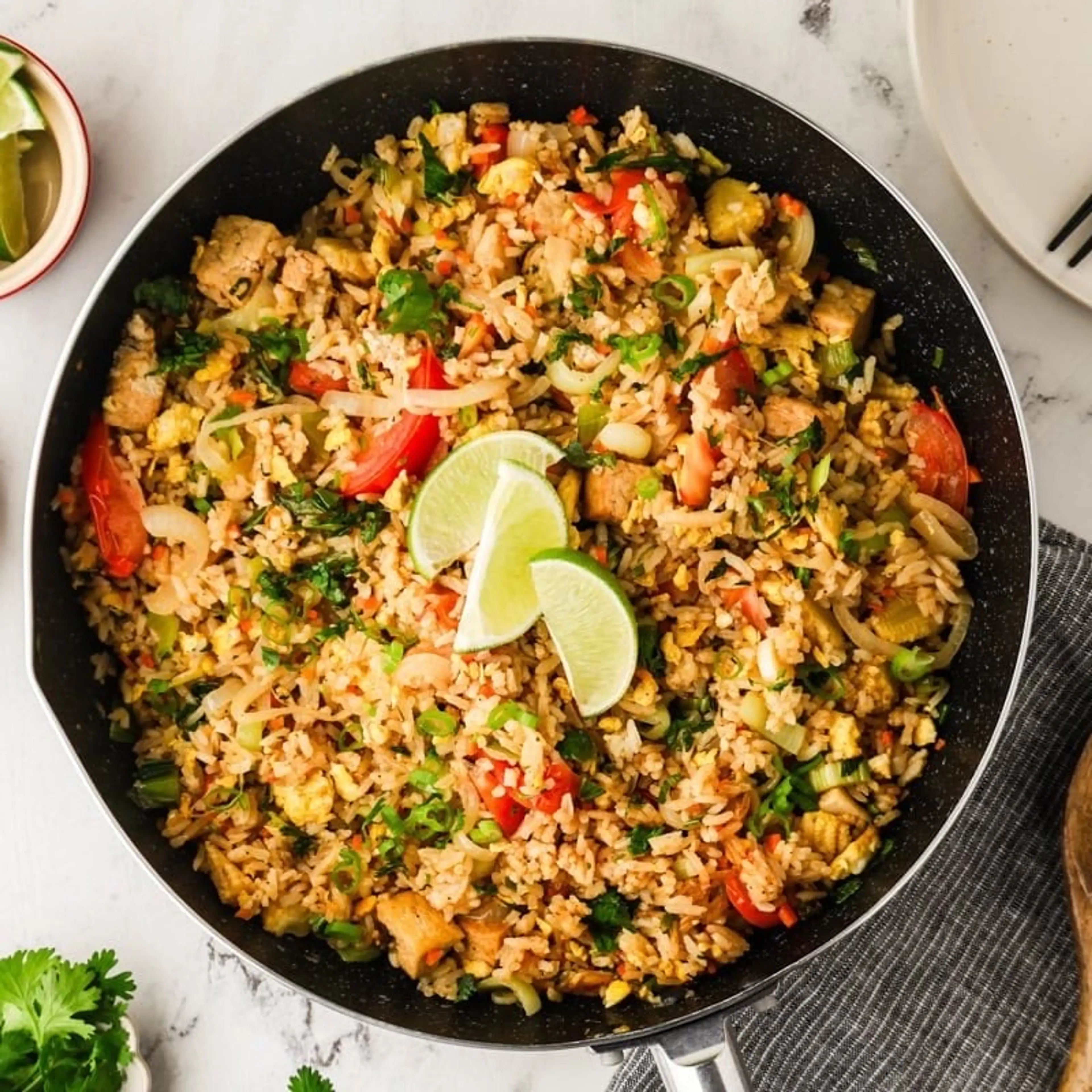 Thailändischer gebratener Reis (Khao Pad)