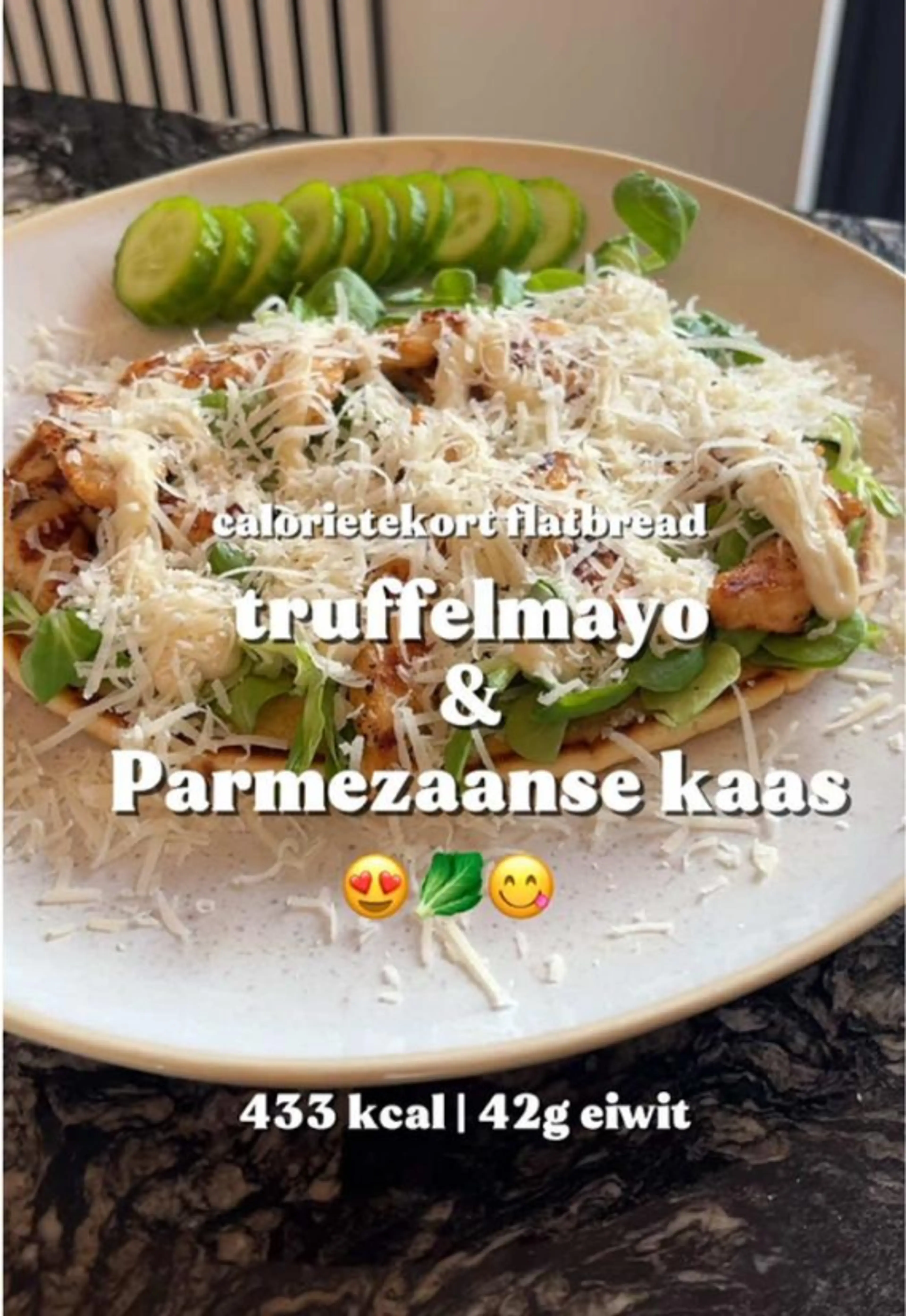 Eiwitrijke Flatbread Met Gegrilde Kip & Truffelmayo