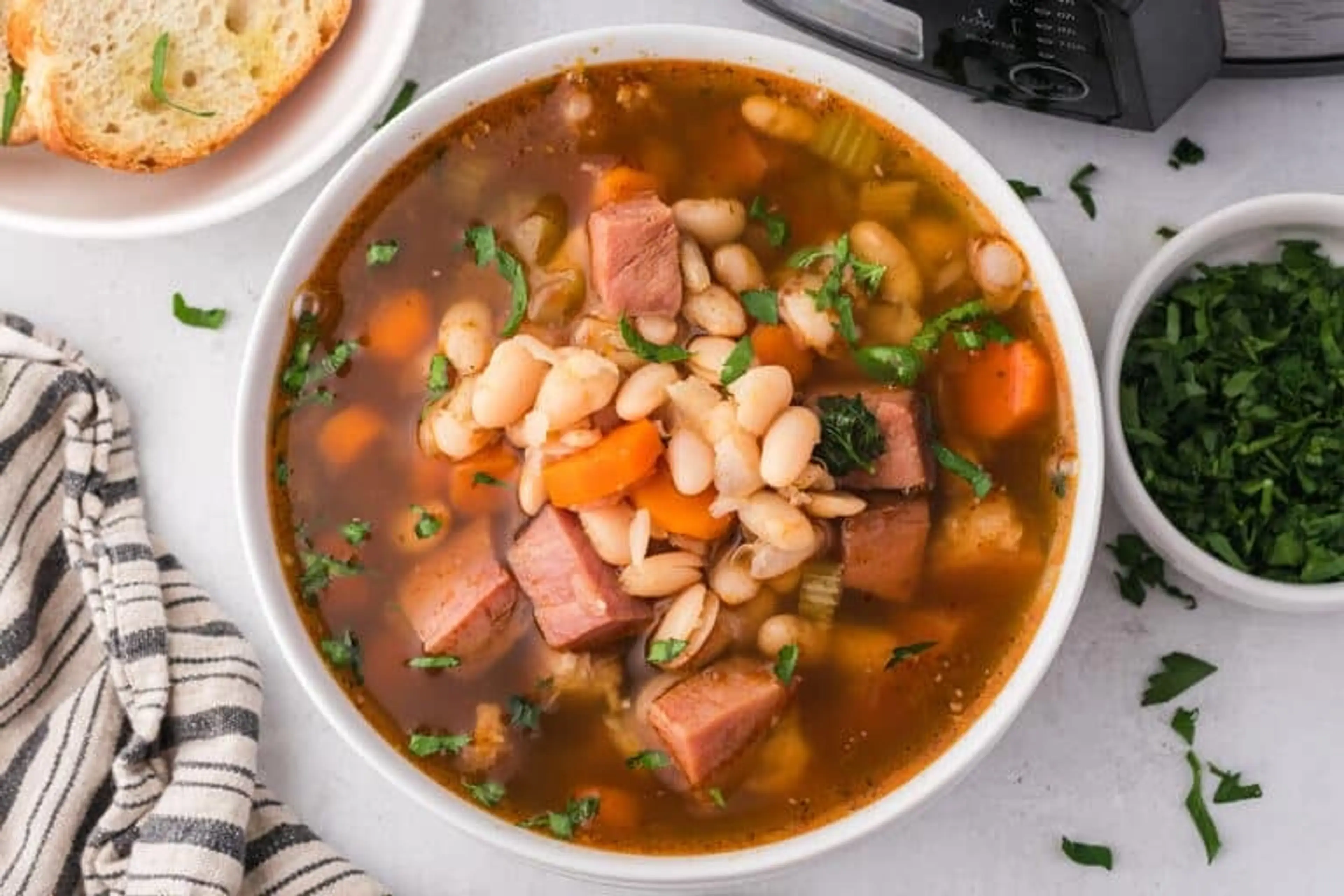 Slow Cooker Ham and Bean Soup