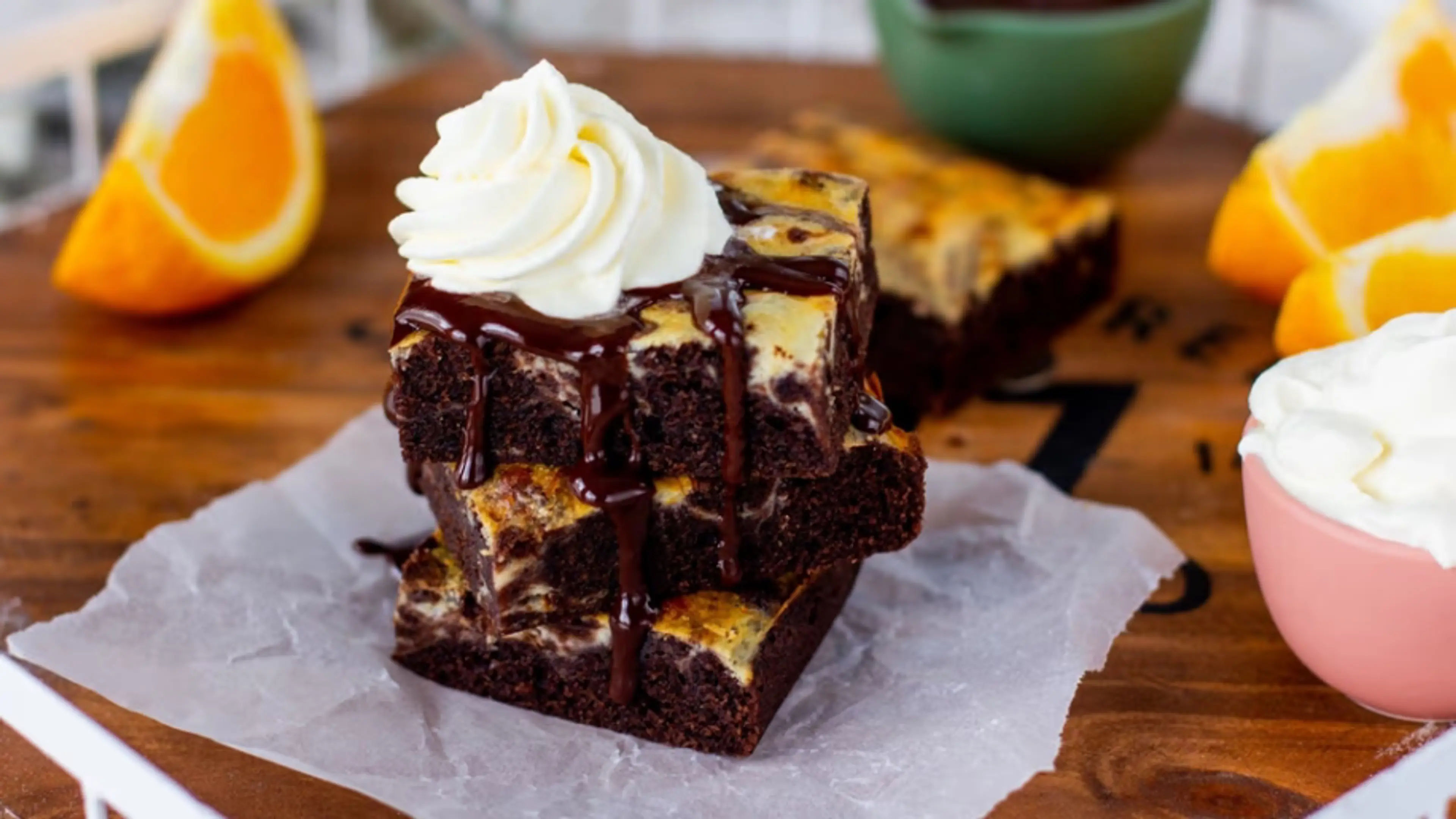 Appelsiininmakuinen brownie