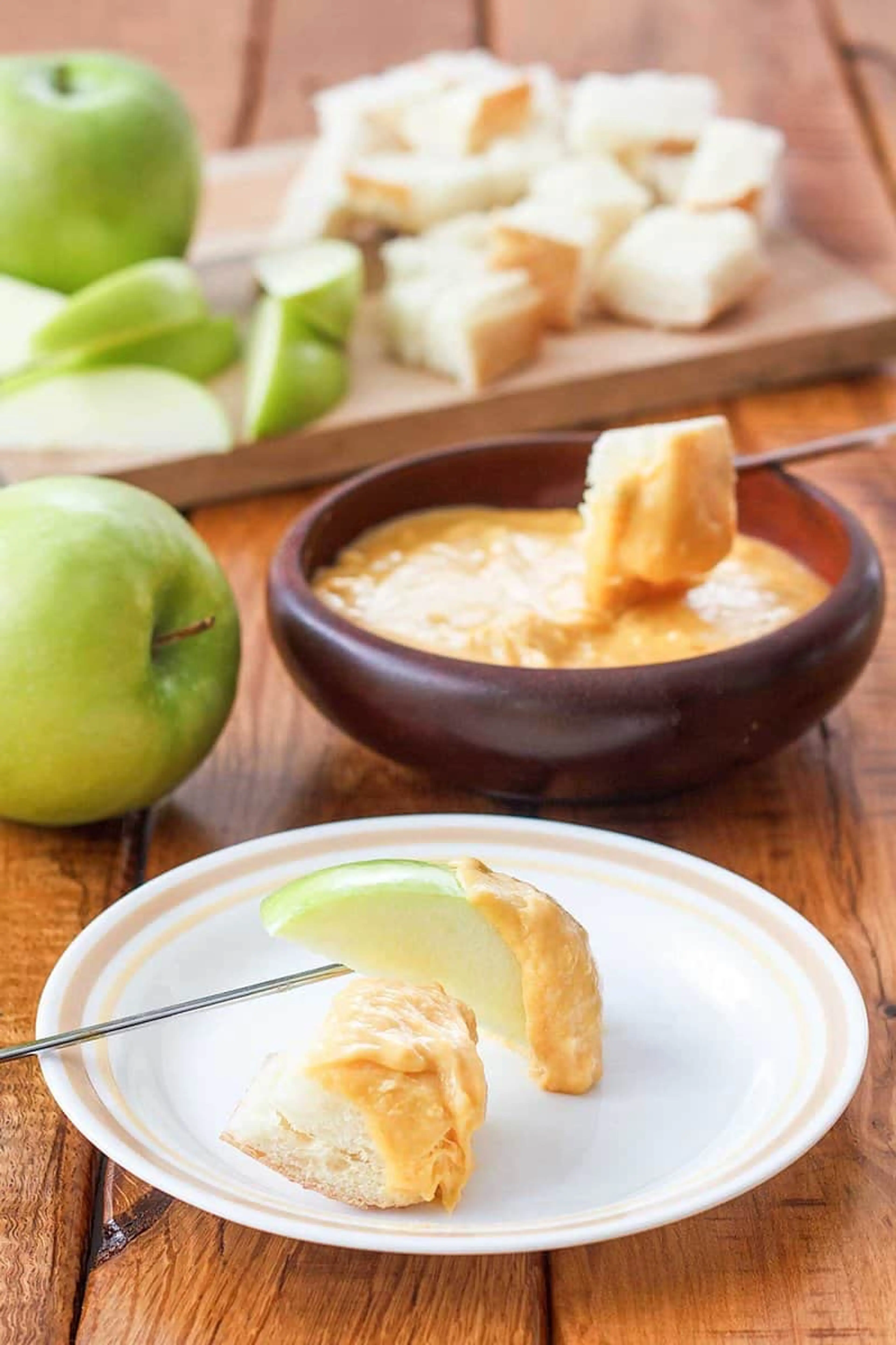 Melting Pot Cheddar Cheese Fondue