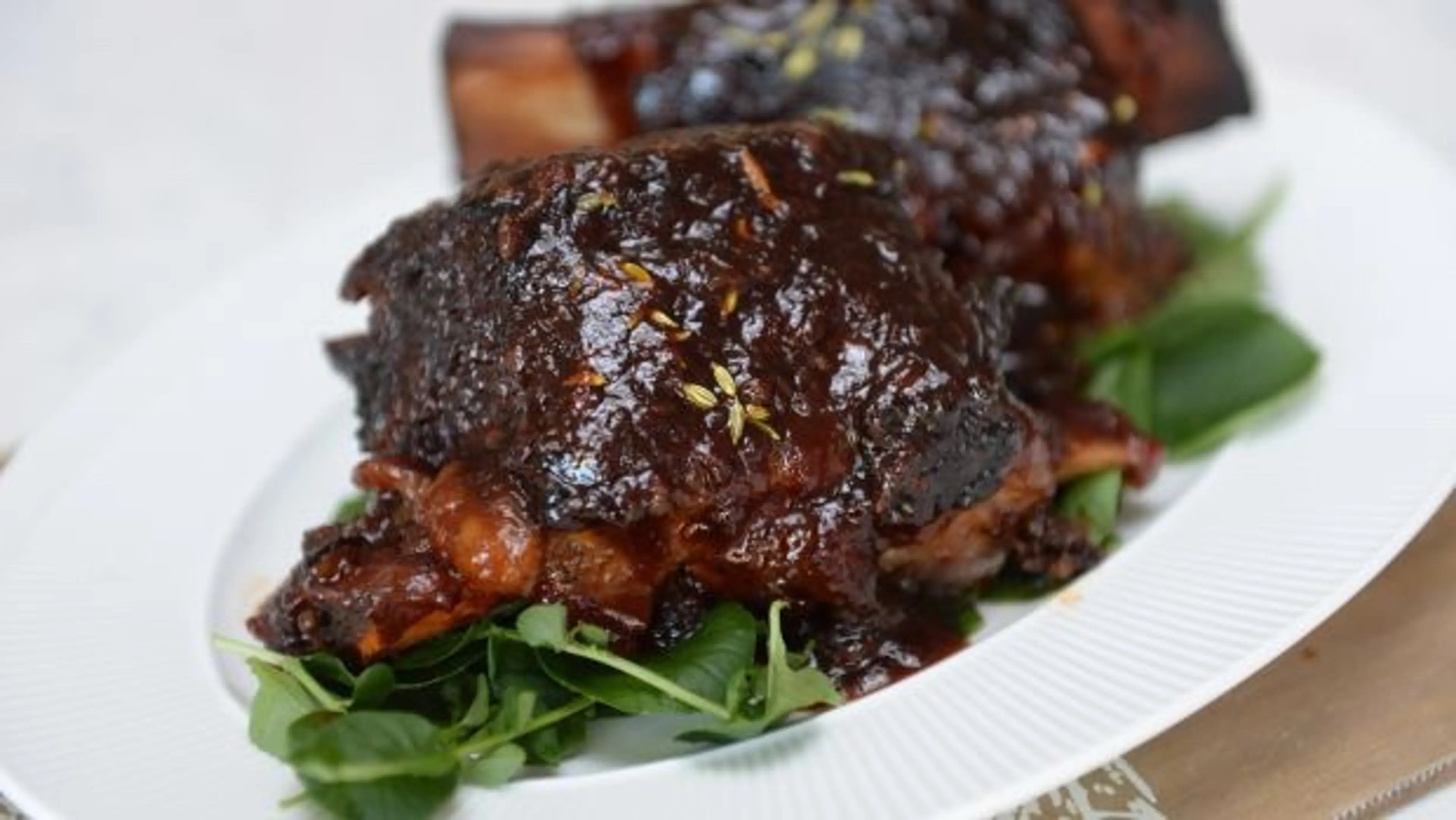 Sticky beef short ribs