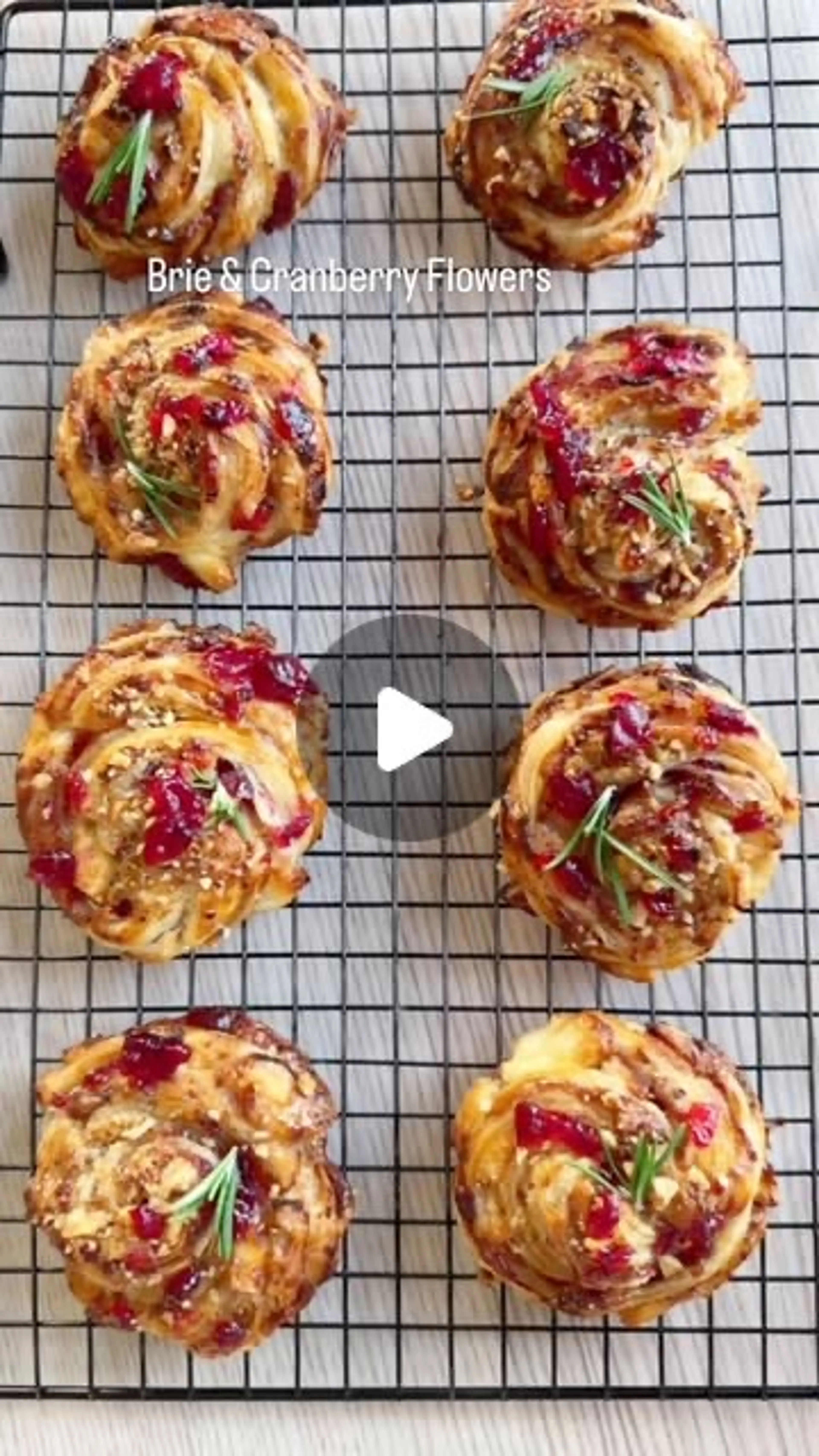 Cranberry Brie Pastry Bites