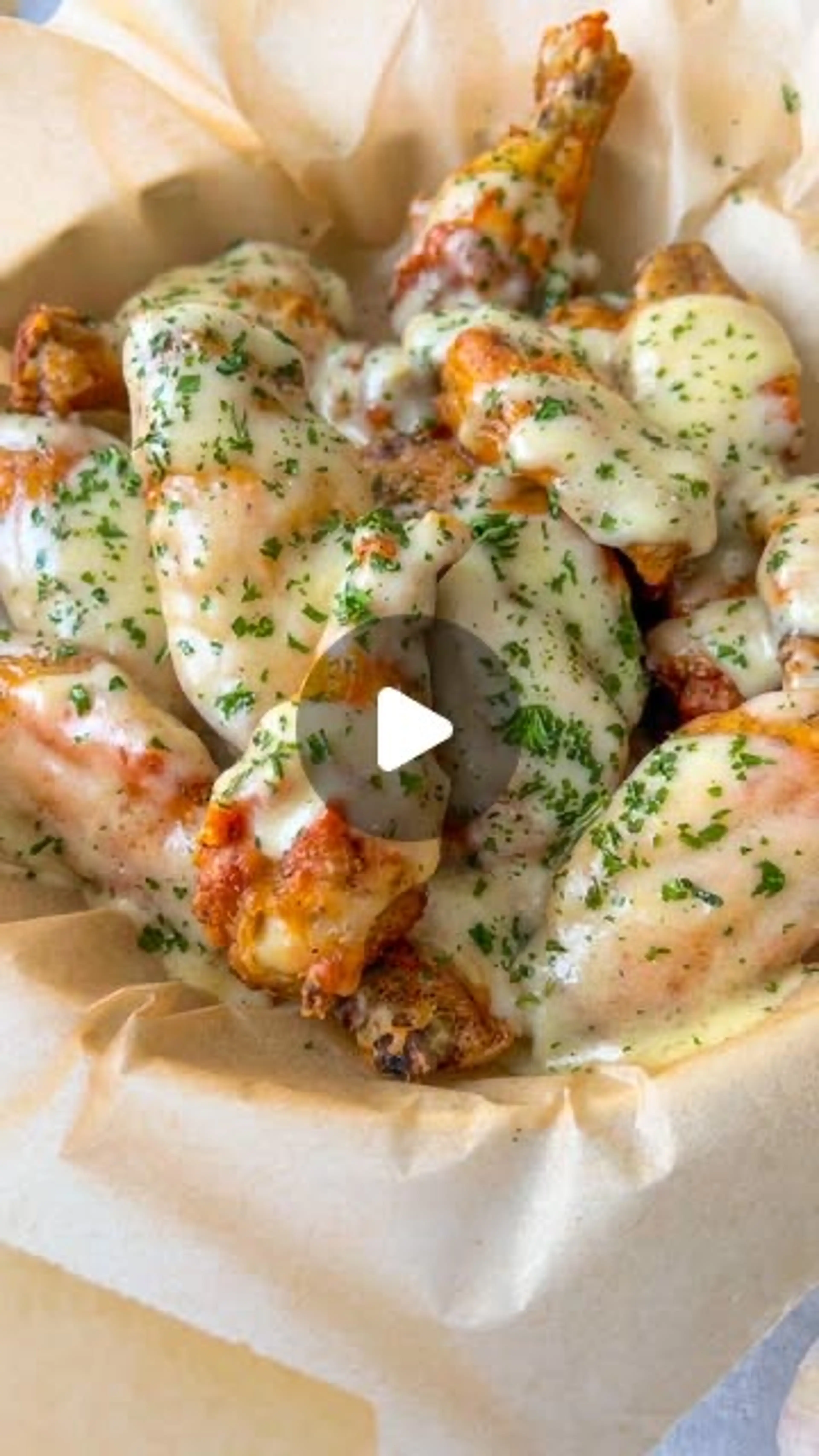 Easy Creamy Garlic Parmesan Chicken Wings