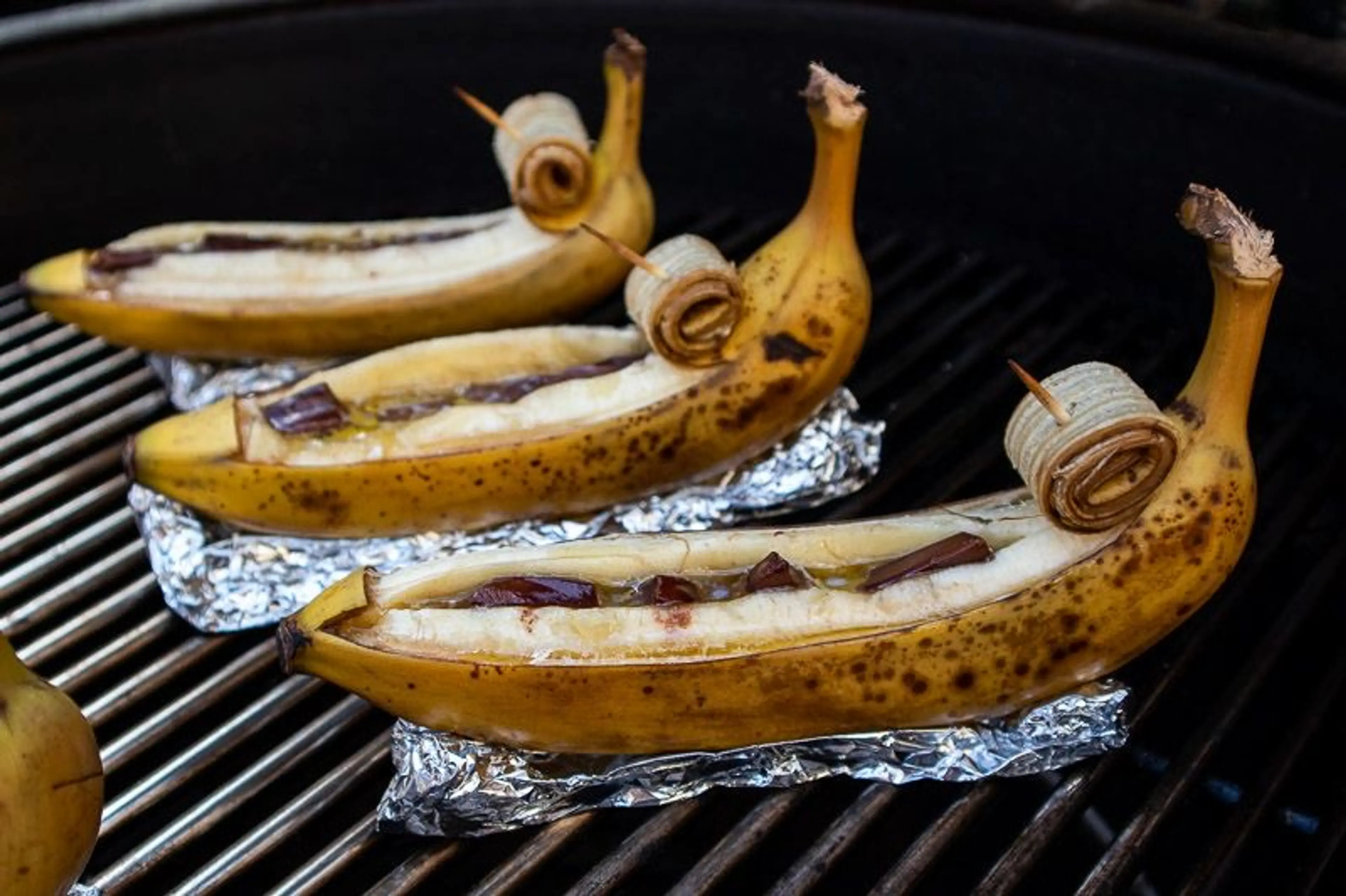 BBQ banaan met chocolade en rum