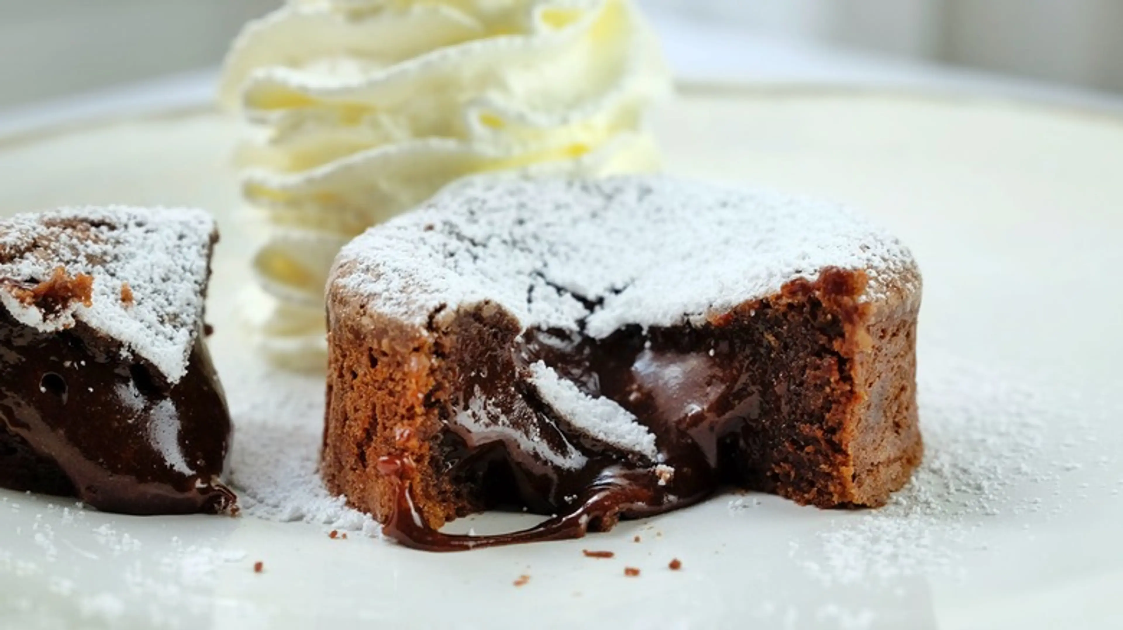 Copycat Domino's chocolate lava crunch cake recipe