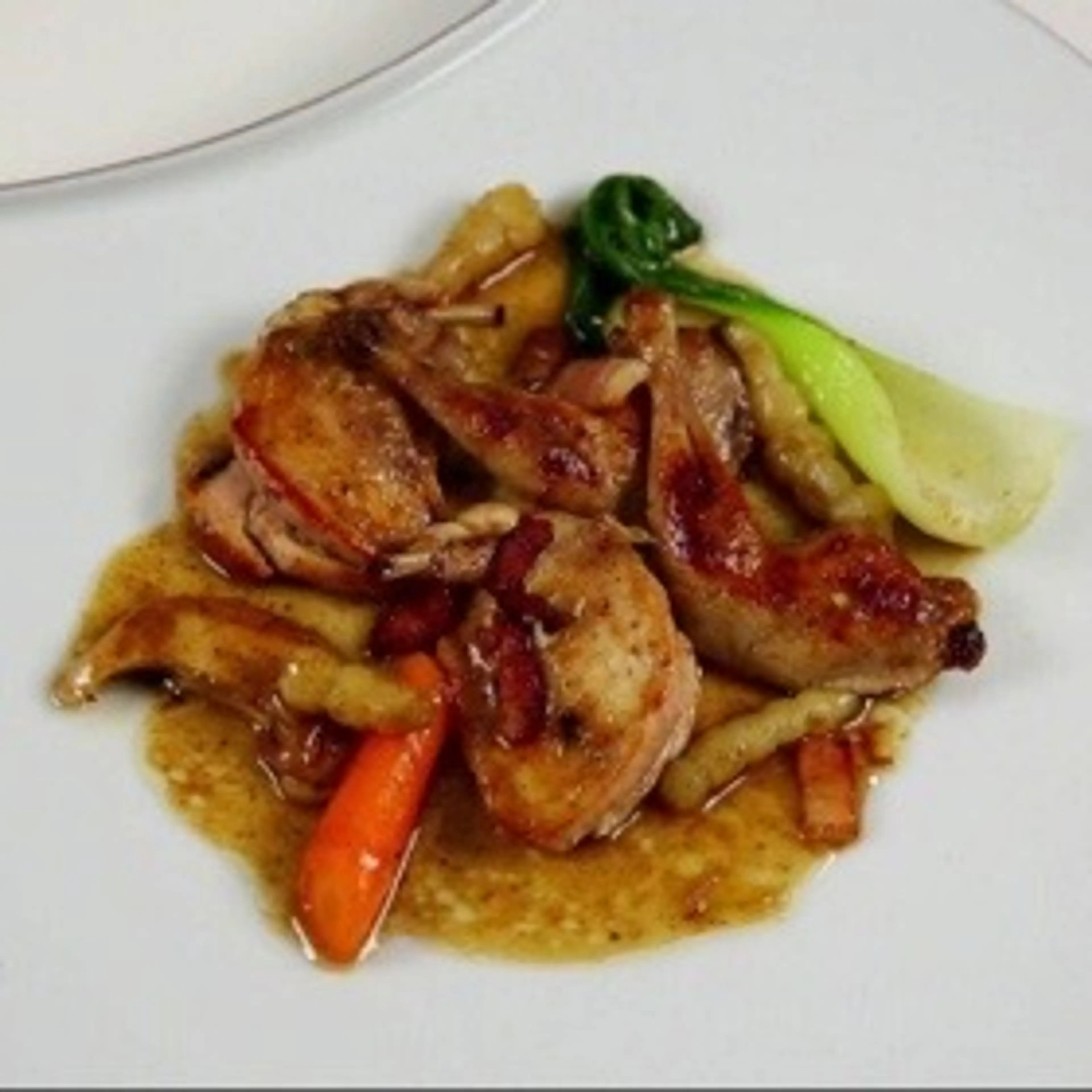 Filets De Caille Aux Petits Lardons Et Jus Au Sirop D'érable